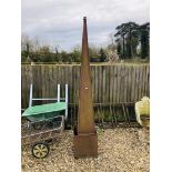 METAL CRAFT GARDEN OBELISK FEATURE - HEIGHT 280CM.