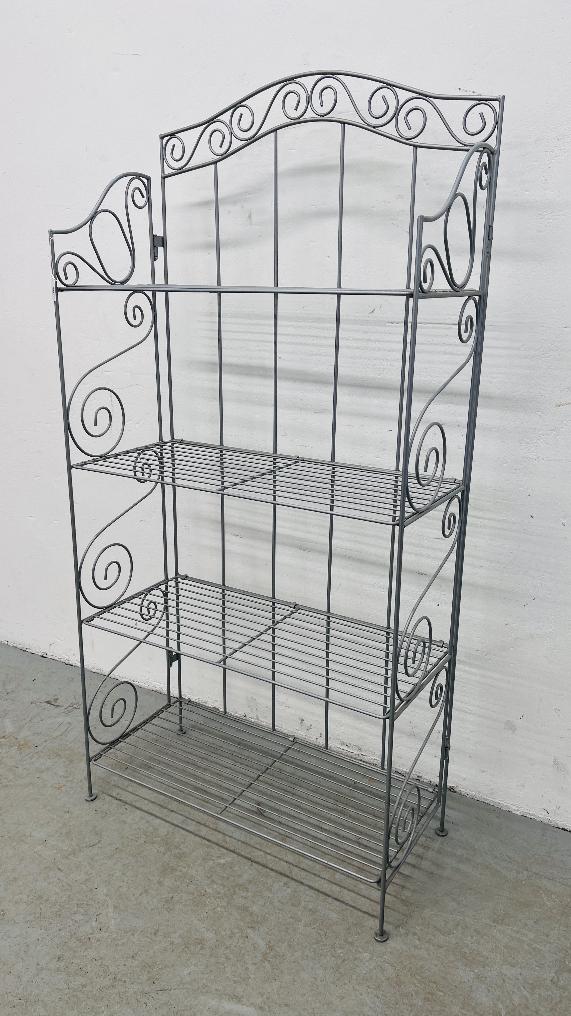 A MODERN METAL CRAFT 4 TIER STORAGE RACK. - Image 2 of 6