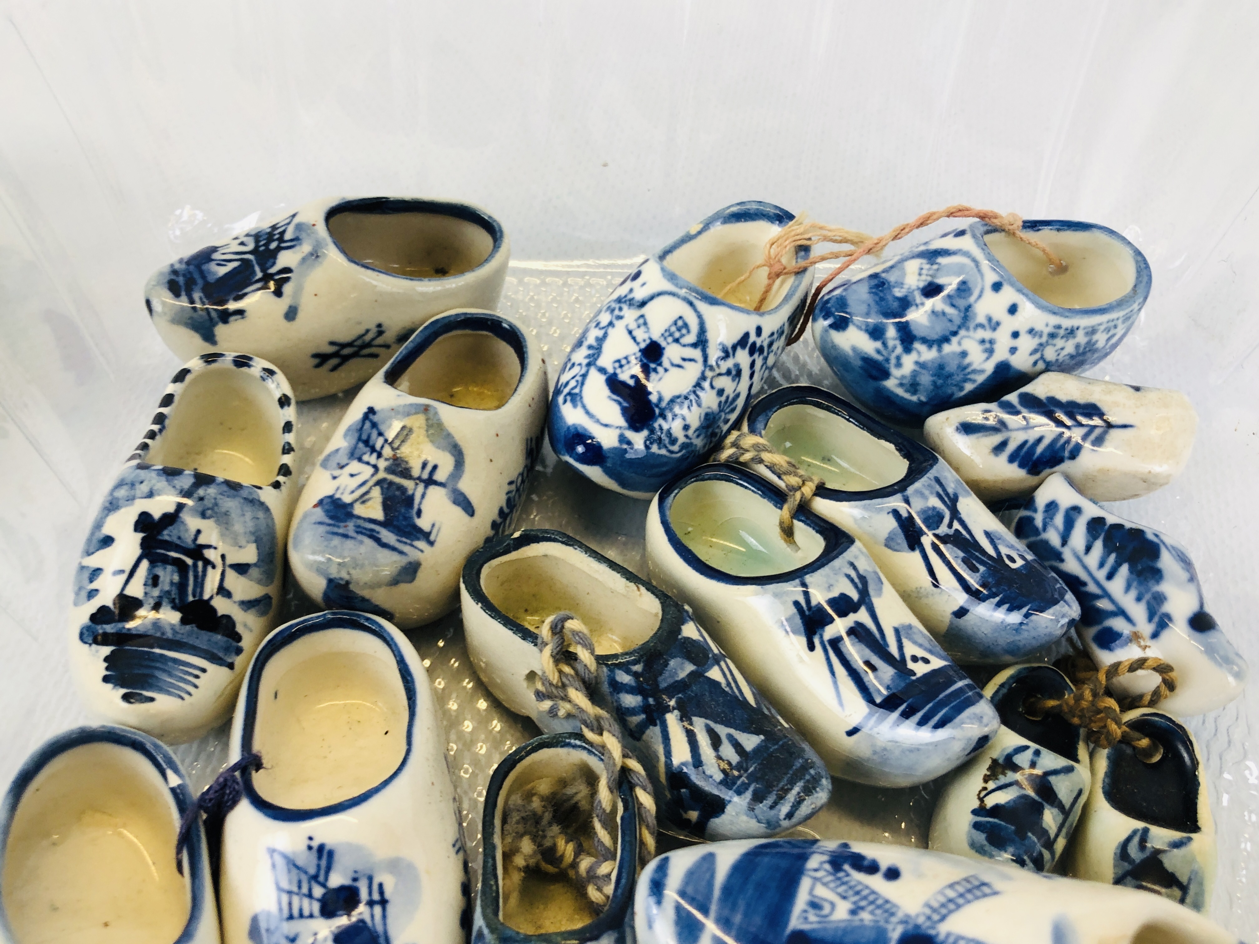 AN EXTENSIVE COLLECTION OF MINIATURE DELFT CLOGS. - Image 6 of 9