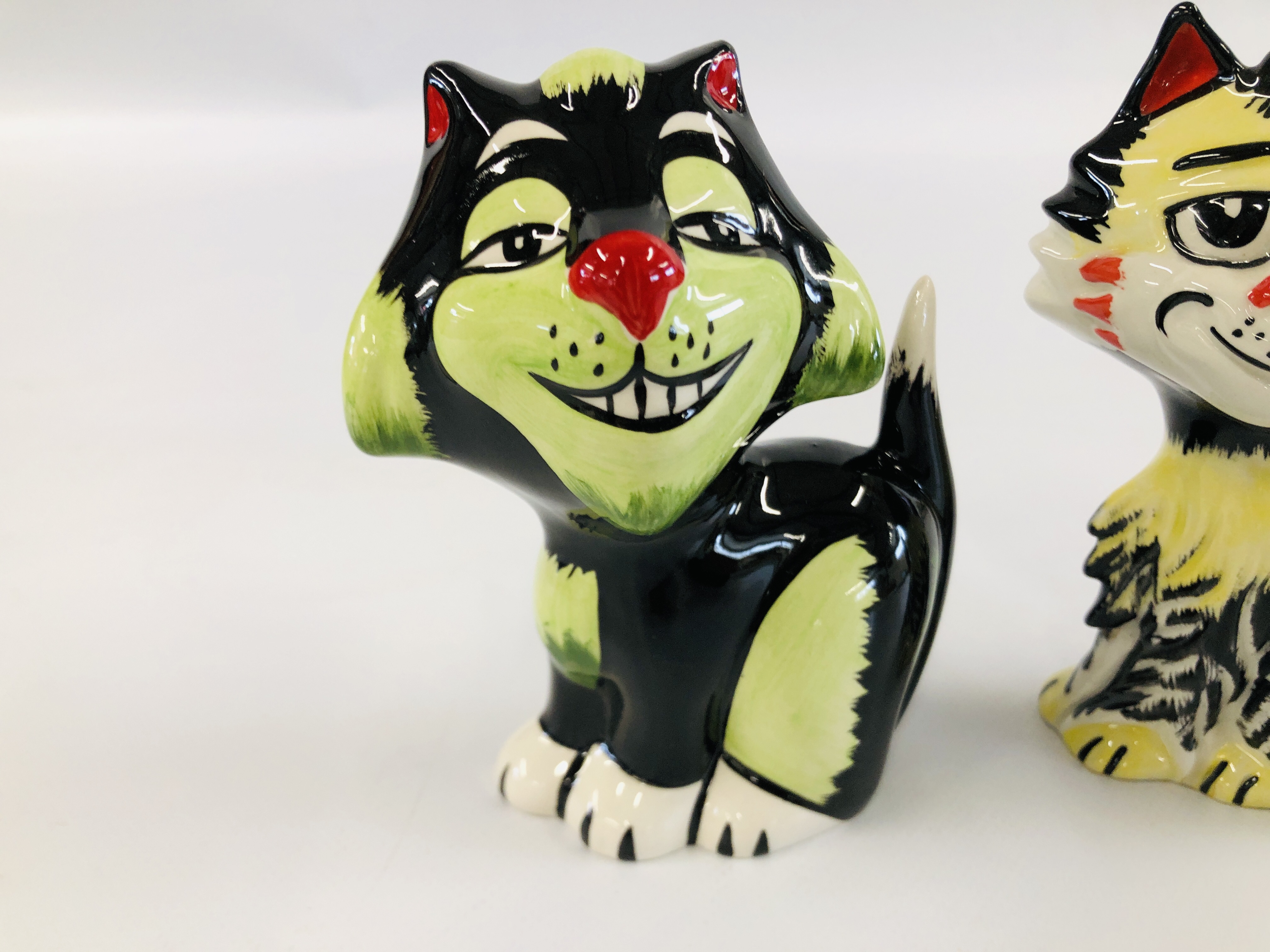 TWO LORNA BAILEY CAT ORNAMENTS H 13.5CM BEARING SIGNATURES. - Image 2 of 5