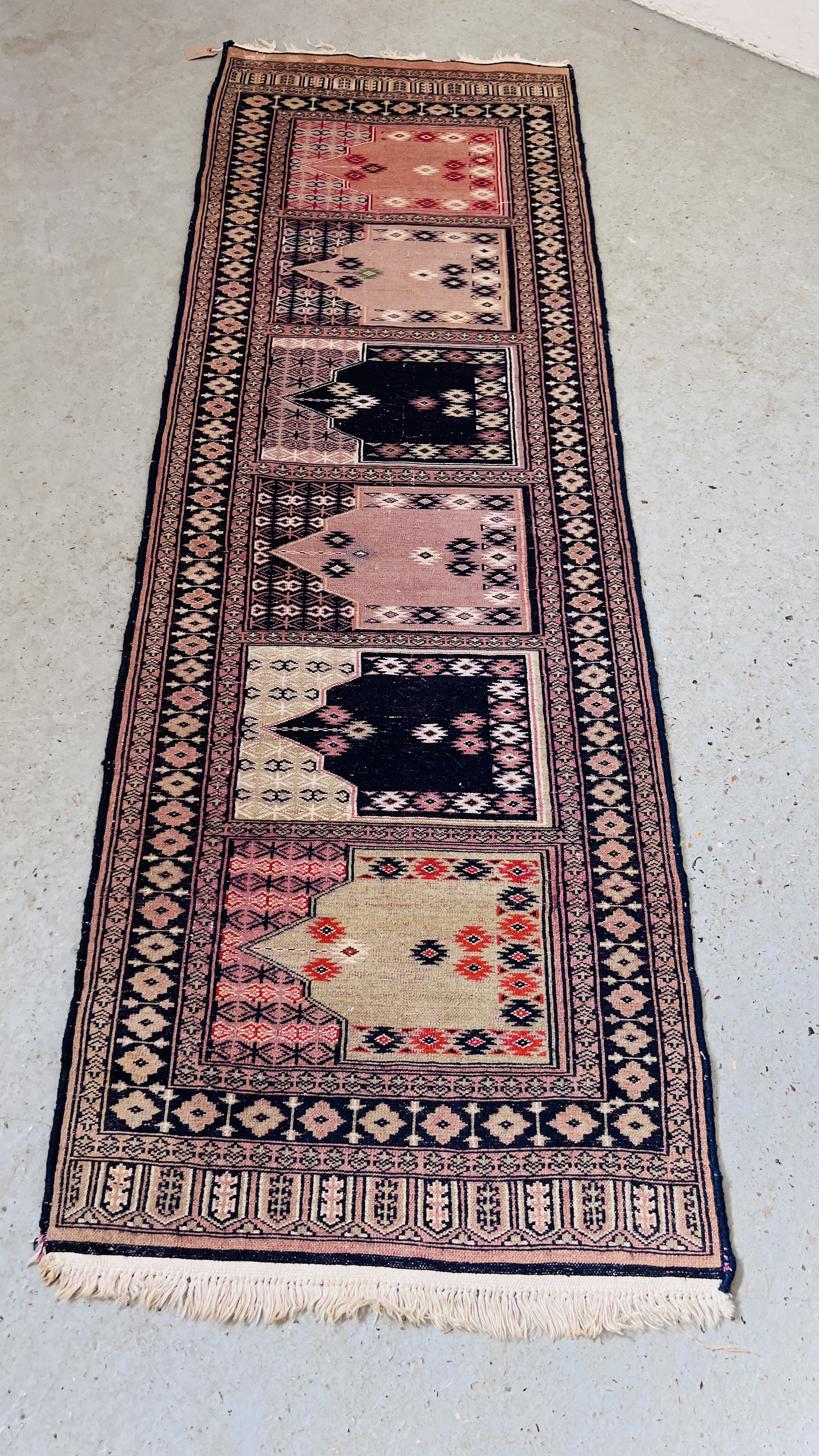 ORIENTAL RUG, THE CENTRAL PANELS WITH STYLIZED BUILDINGS (PROBABLY TURKISH) 190 X 62CM, - Image 5 of 9