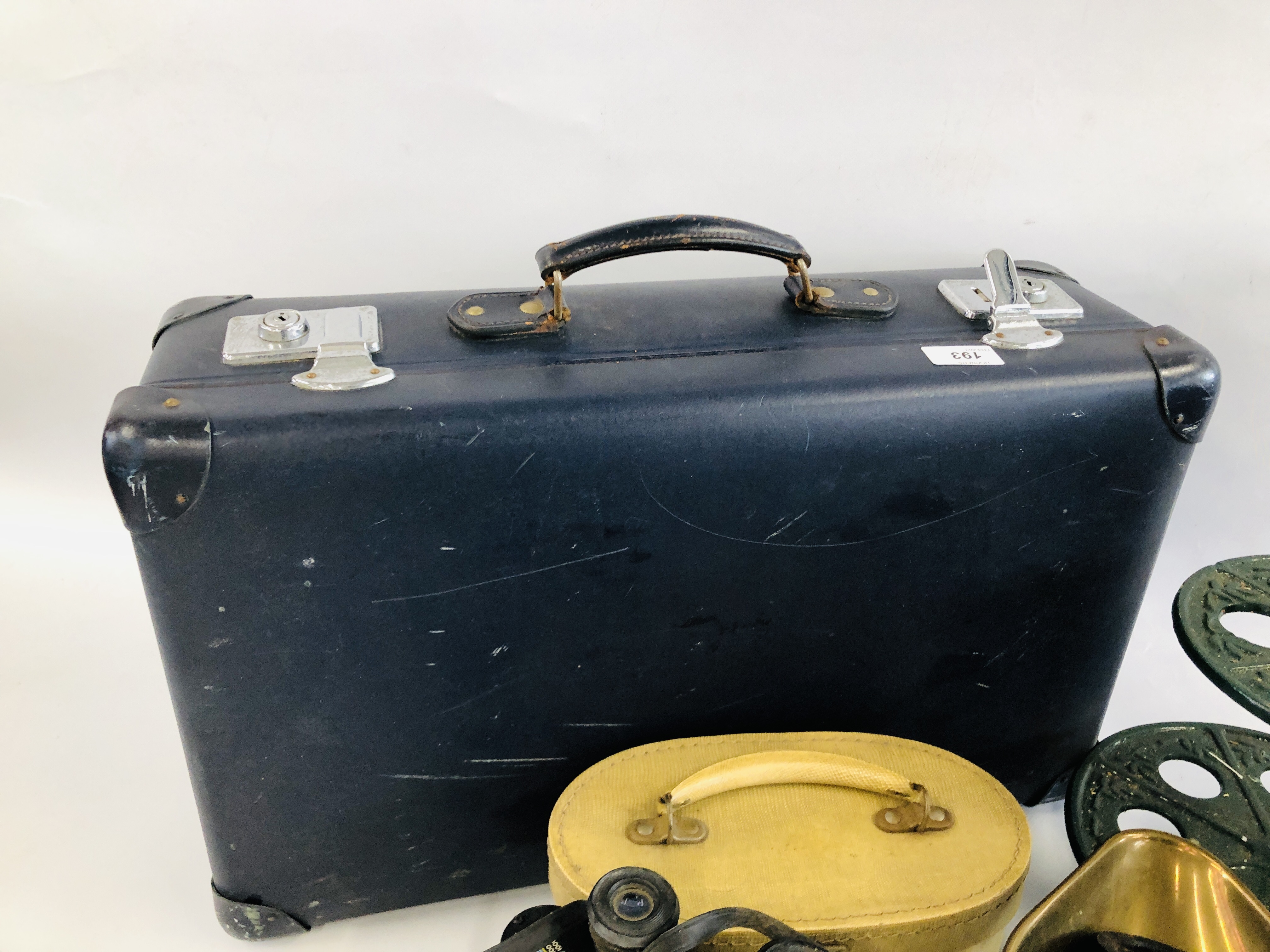 VINTAGE SUITCASE AND CONTENTS TO INCLUDE COLLECTIBLES, VINTAGE SALTER SCALES, ALBUM OF PHOTOGRAPHS, - Image 6 of 14