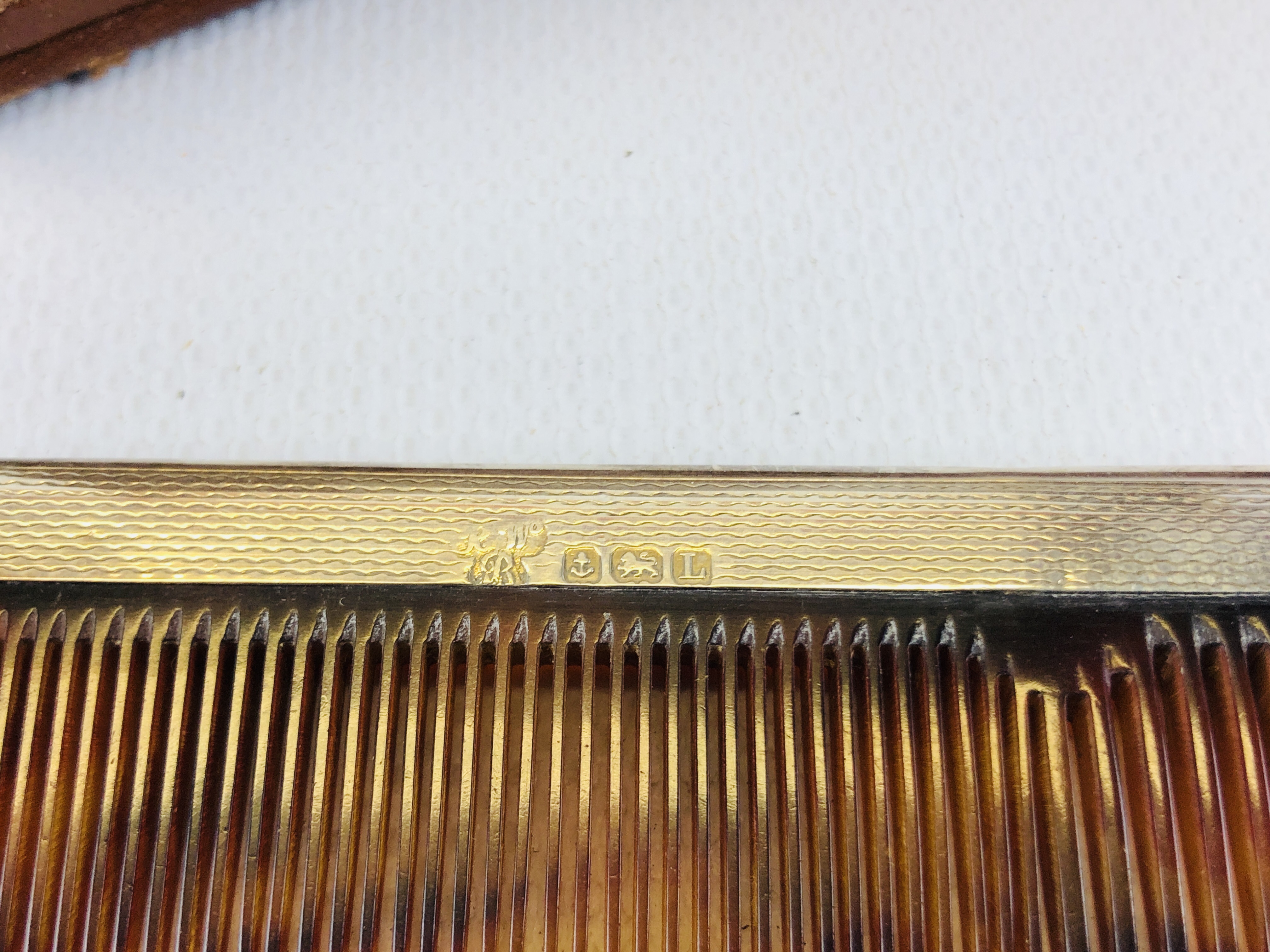 SILVER BACKED BRUSH AND COMB SET IN TAN LEATHER TRAVELLING CASE. - Image 4 of 5