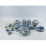 A GROUP OF 14 DELFT TRINKET BOXES TO INCLUDE MINIATURE EXAMPLES.