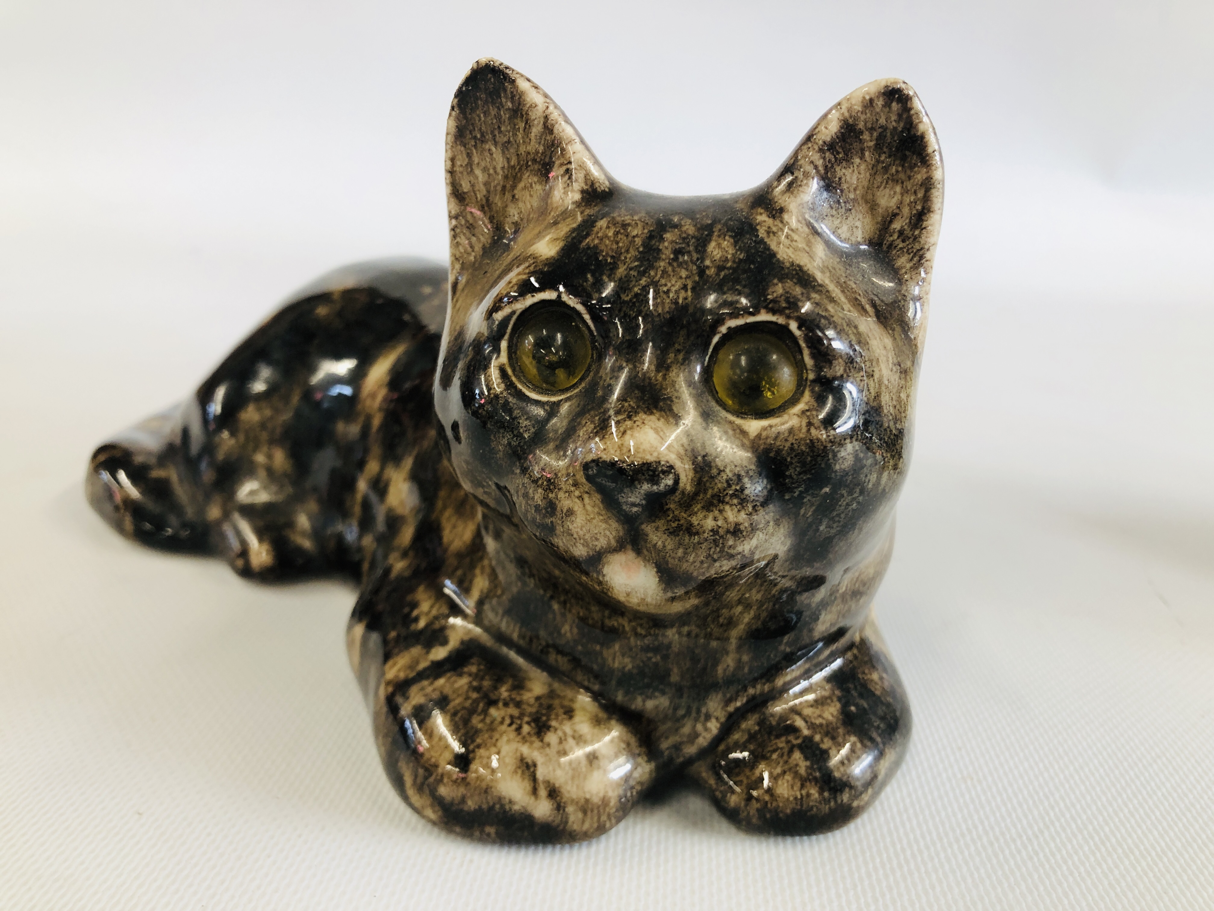 A WINSTANLEY POTTERY EXAMPLE OF A "SEATED" CAT BEARING SIGNATURE TO THE BASE, H 23. - Image 8 of 16