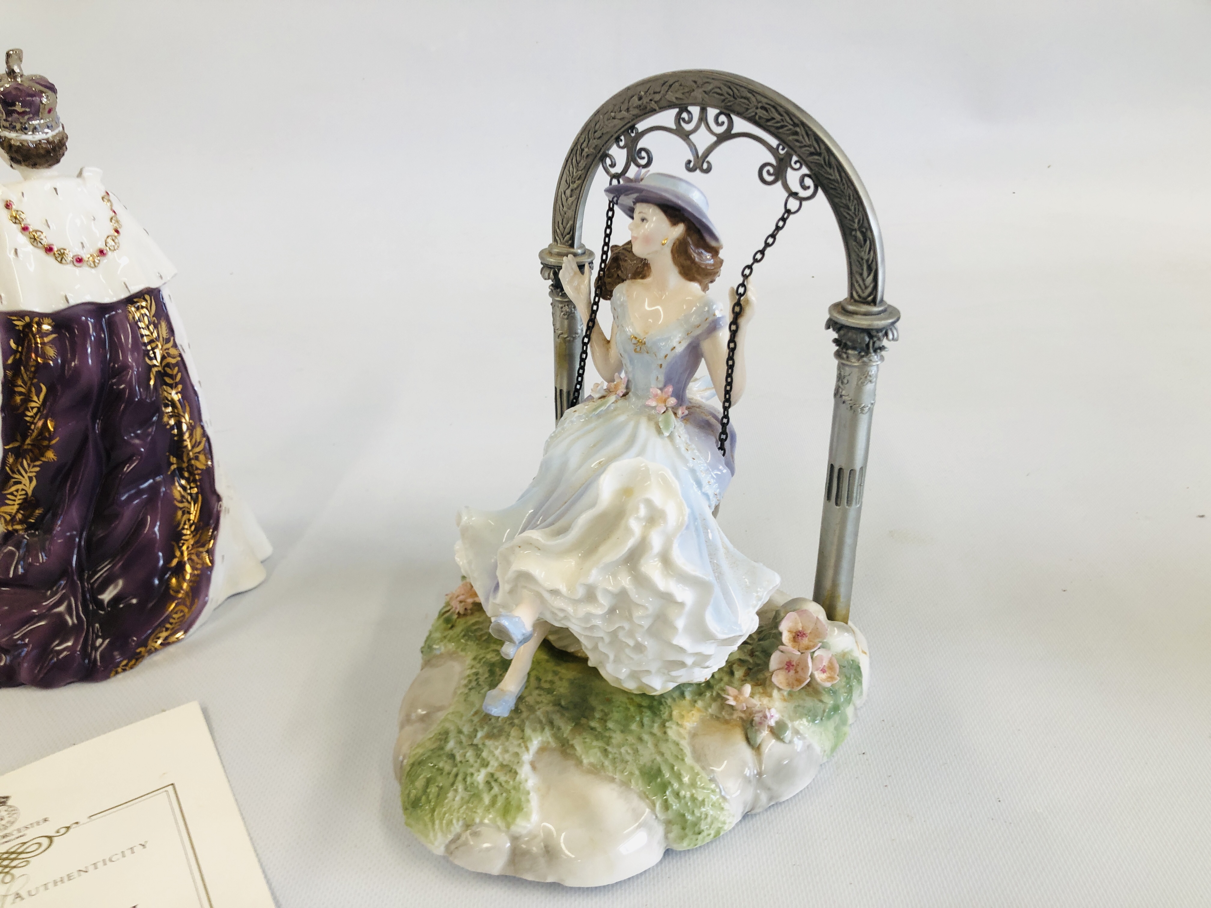 TWO ROYAL WORCESTER FIGURINES TO INCLUDE THE SWING CW519 63/250 AND QUEEN ELIZABETH II 1401/4500. - Image 8 of 14