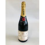 BOTTLE MOET & CHANDON 1966 CHAMPAGNE.