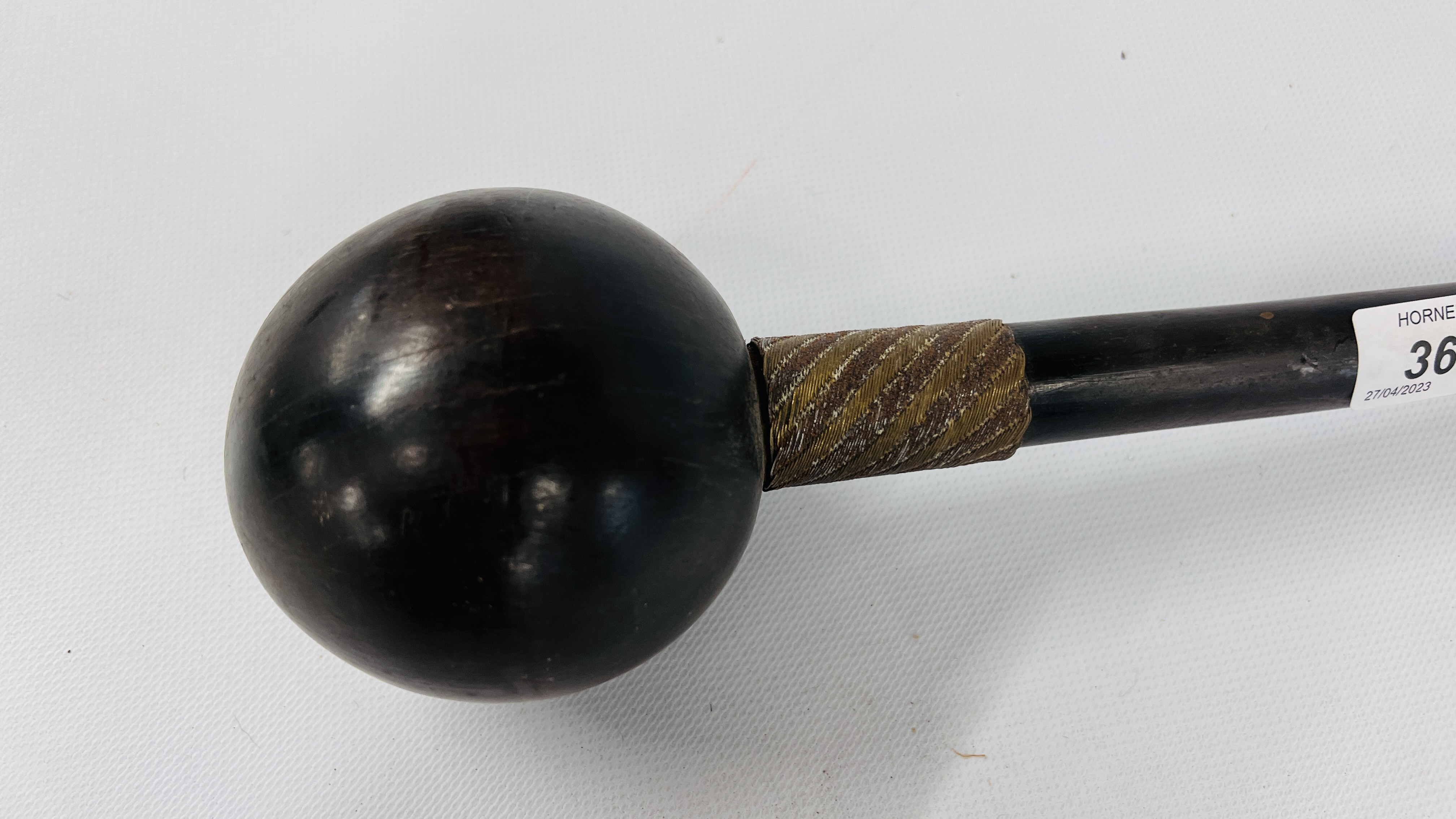 A VICTORIAN ZULU KNOBKERRIE WAR CLUB WITH COPPER WIRE DETAIL, OVERALL LENGTH 75CM. - Image 2 of 7