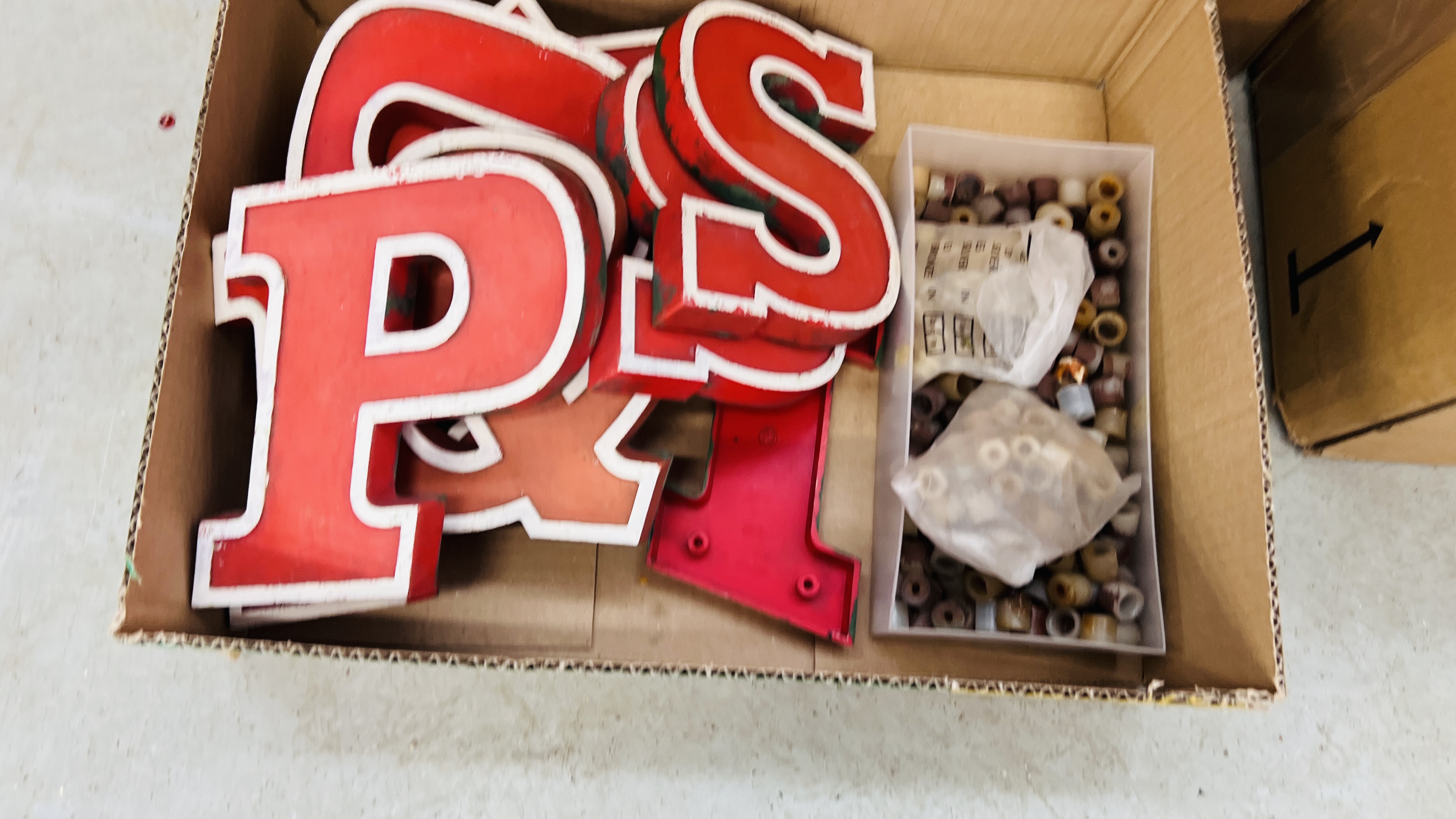 A QUANTITY OF 120 VINTAGE SIGNAGE LETTERING (LARGEST CHARACTER HEIGHT 30. - Image 5 of 7
