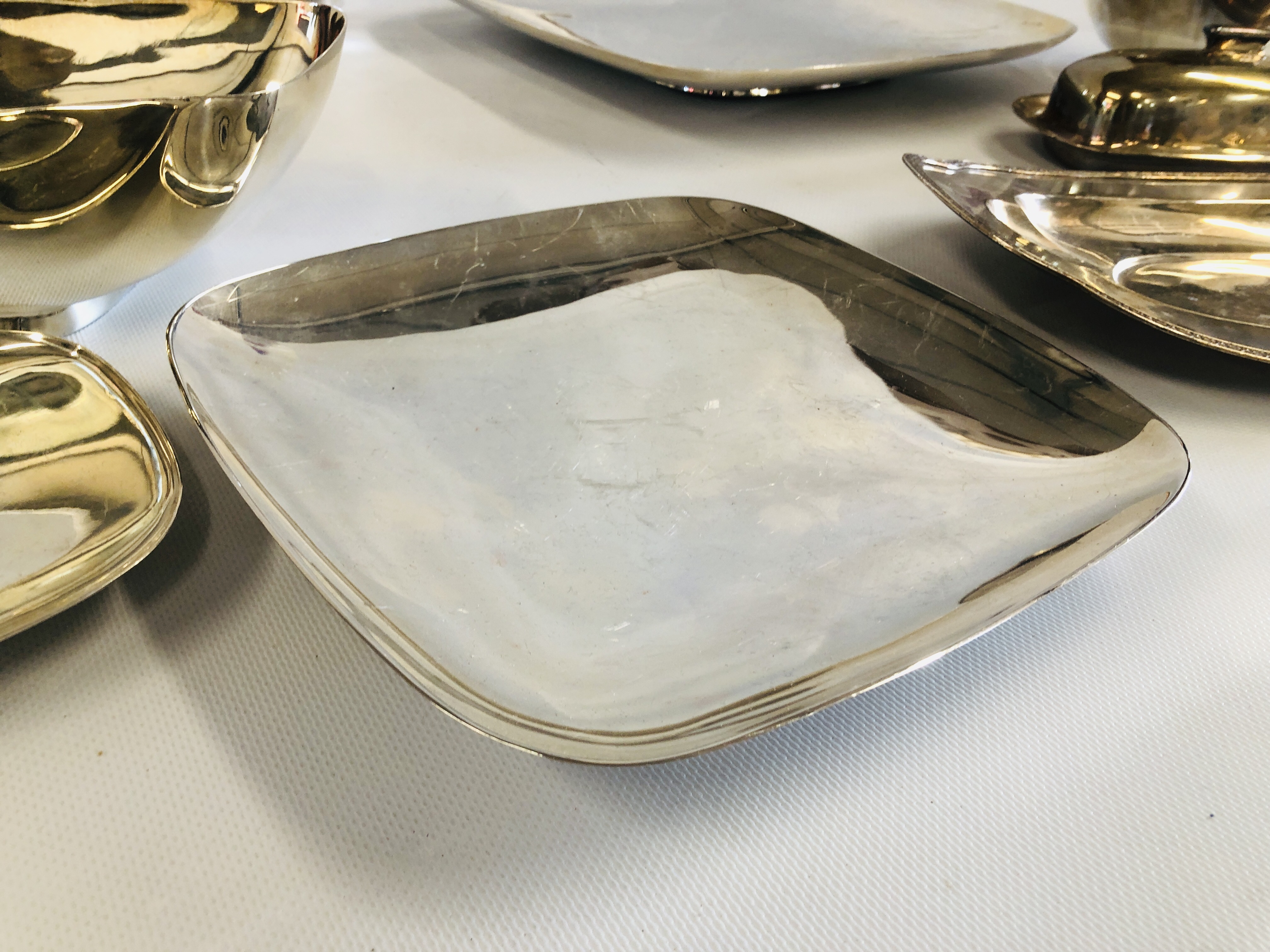 A COLLECTION OF APPROX 11 PIECES OF GOOD QUALITY PLATED WARE MARKED "REED & BARTON" ALONG WITH AN - Image 7 of 12