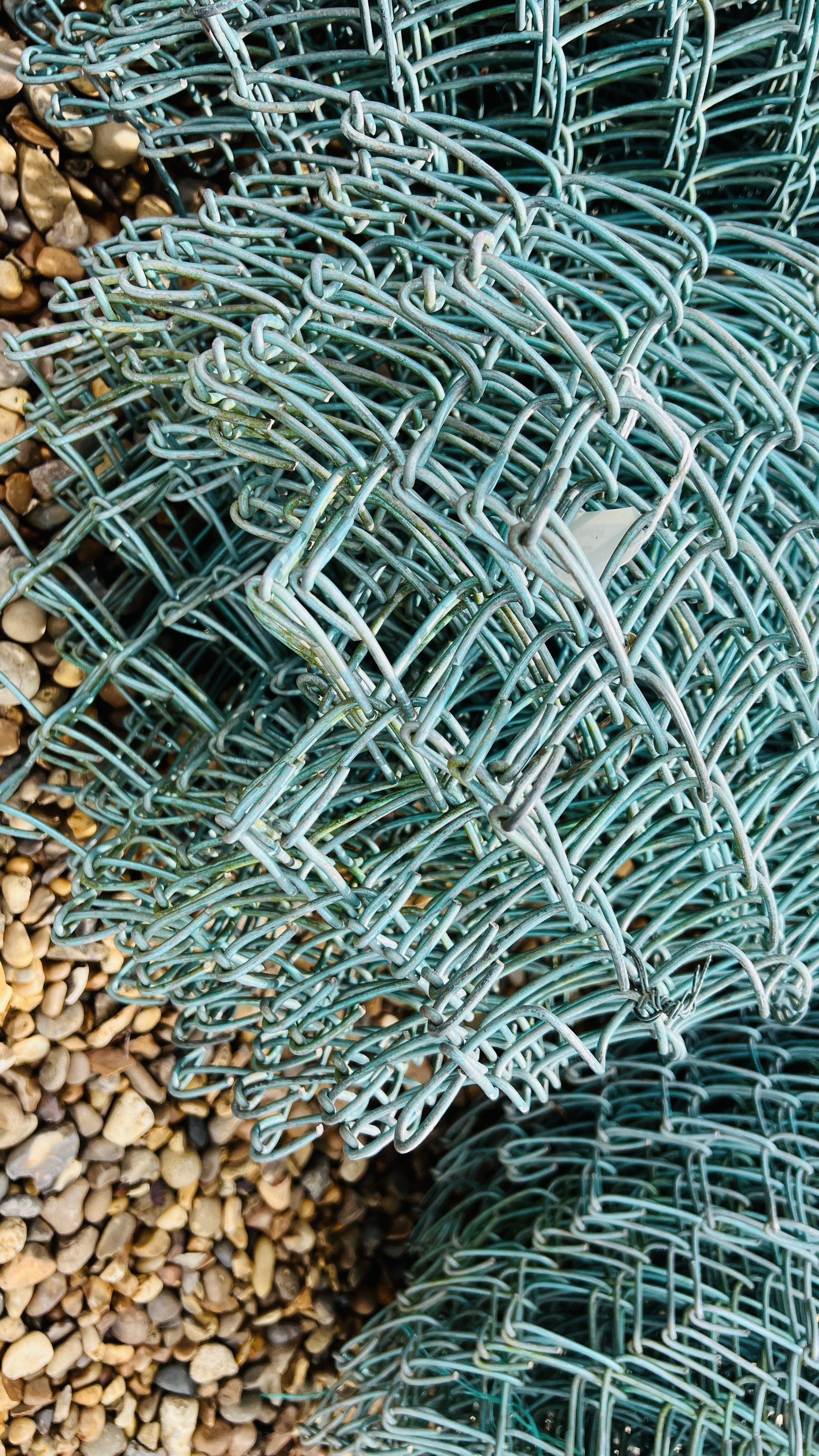 1 X ROLL OF GREEN GALVANIZED CHAIN LINK FENCING 120CM H. - Image 2 of 2