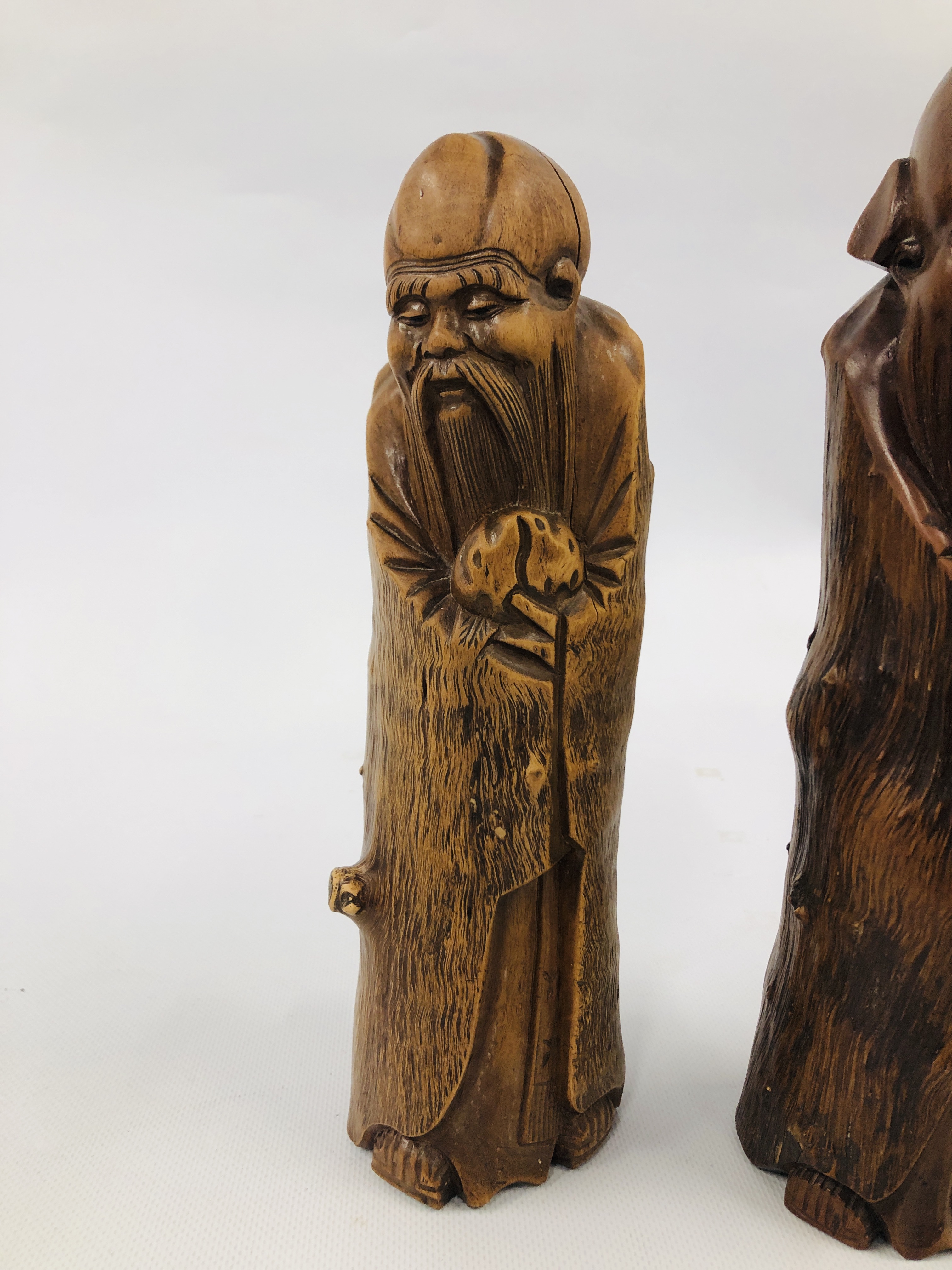 TWO C19TH CHINESE HARDWOOD CARVINGS OF ELDERS, 30CM AND 27CM HIGH. - Image 2 of 4