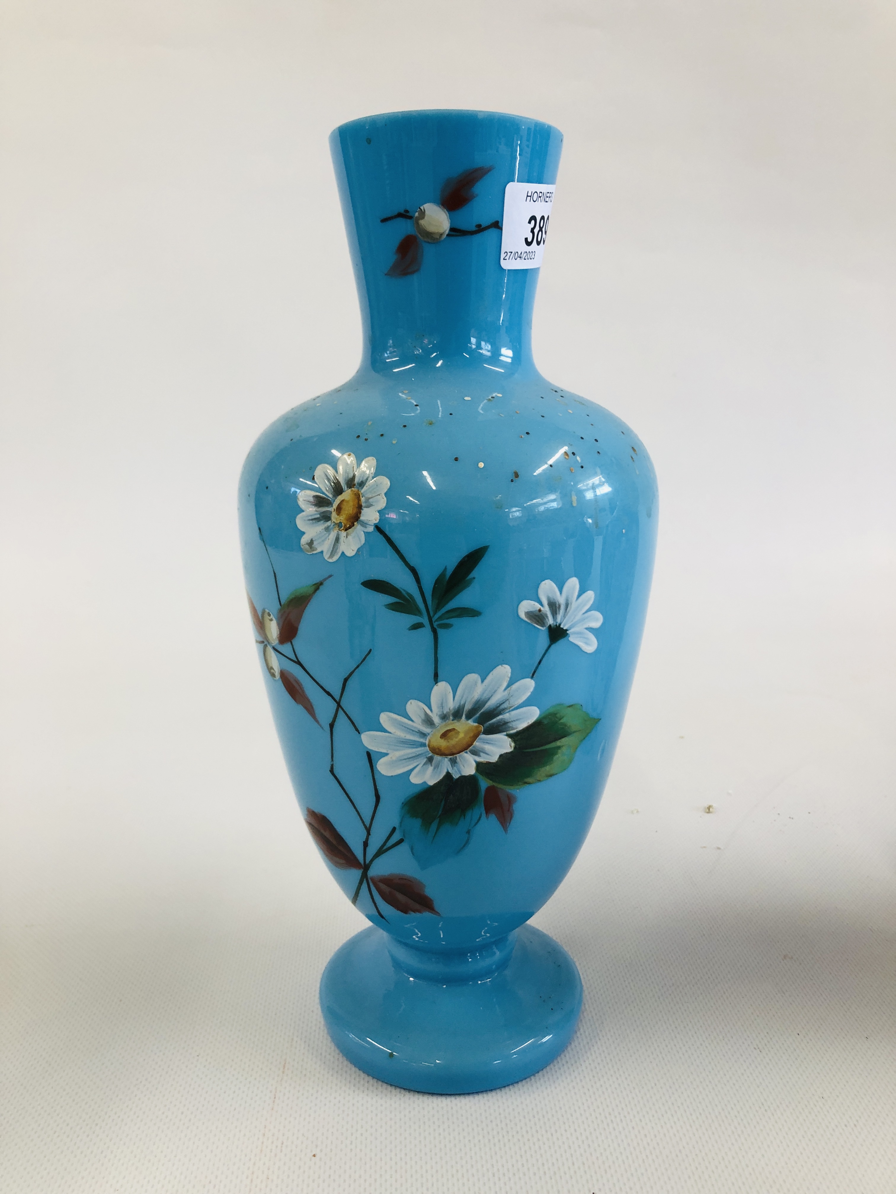 A C19TH FRENCH BLUE GLASS VASE PAINTED WITH DAISIES, 27.5CM. - Image 11 of 16