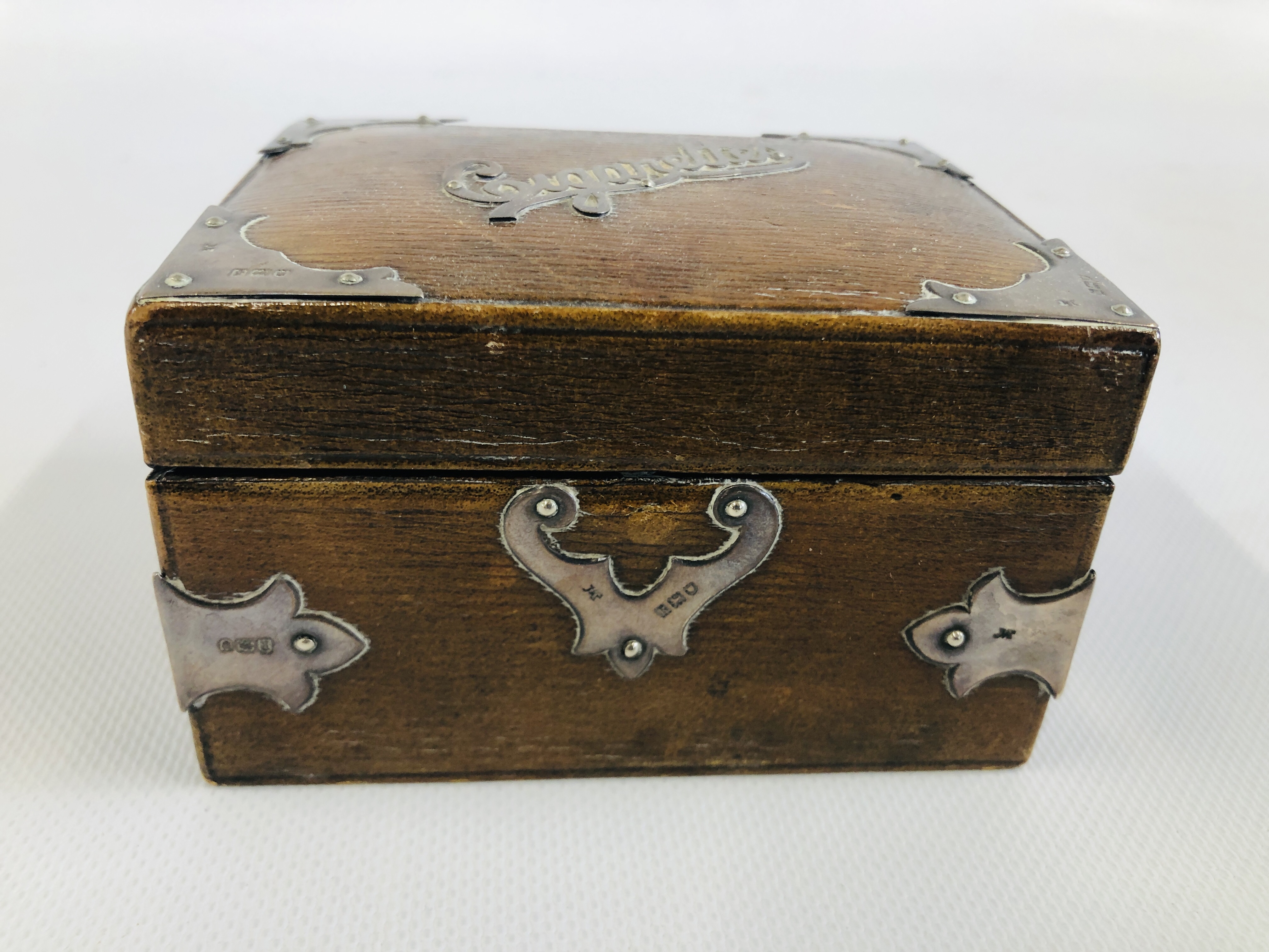 AN ANTIQUE BROWN LEATHER BOUND BOX WITH APPLIED SILVER DETAIL LONDON ASSAY, - Image 3 of 9