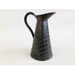 AN ARTS AND CRAFTS JOSEPH SANKEY STYLE COPPER JUG, H 28CM.