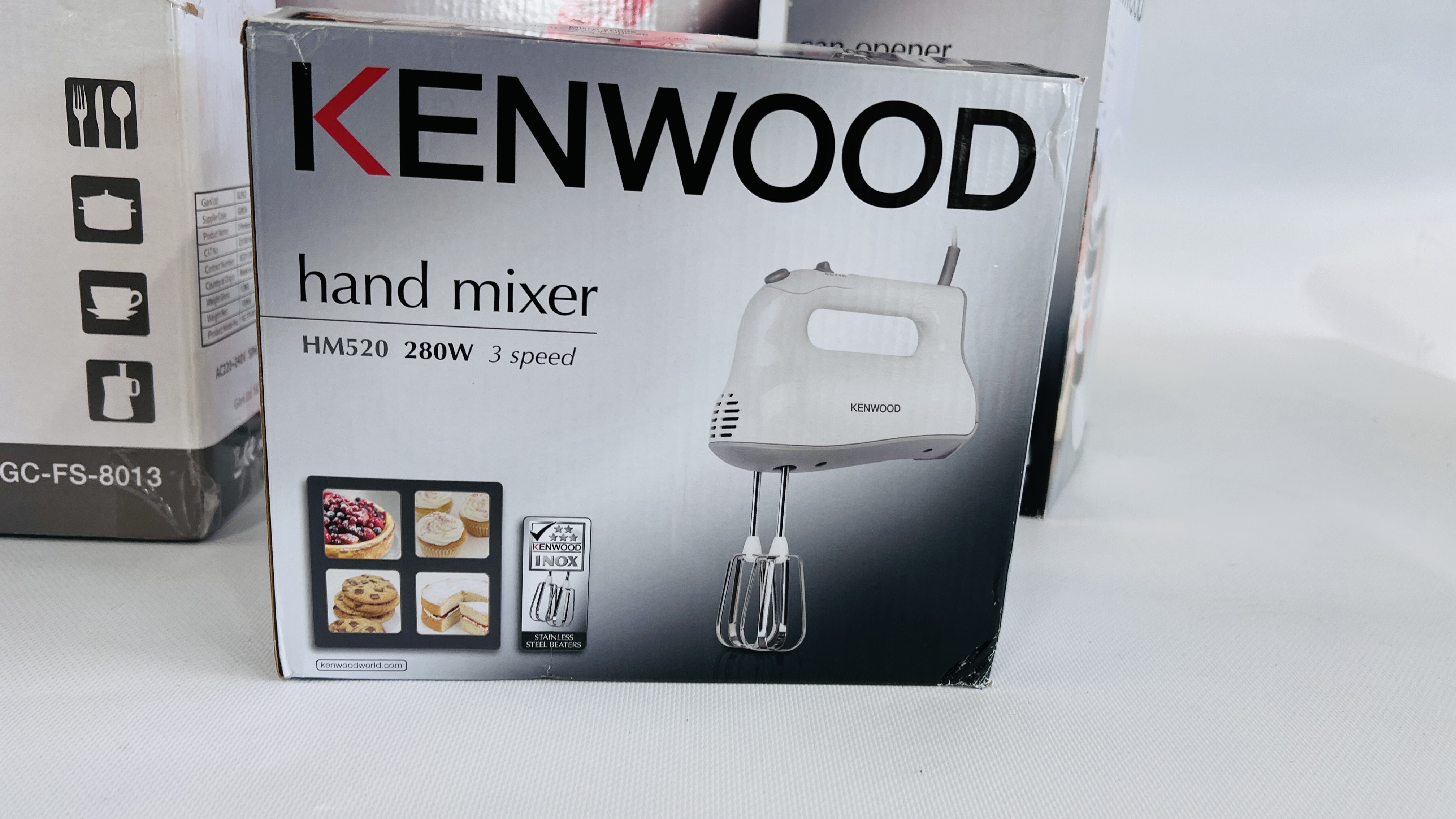 A BOX OF NEW AND BOXED HOUSEHOLD ELECTRICALS TO INCLUDE CUCINA BY GIANI TWO PORTION SANDWICH MAKER, - Image 2 of 5