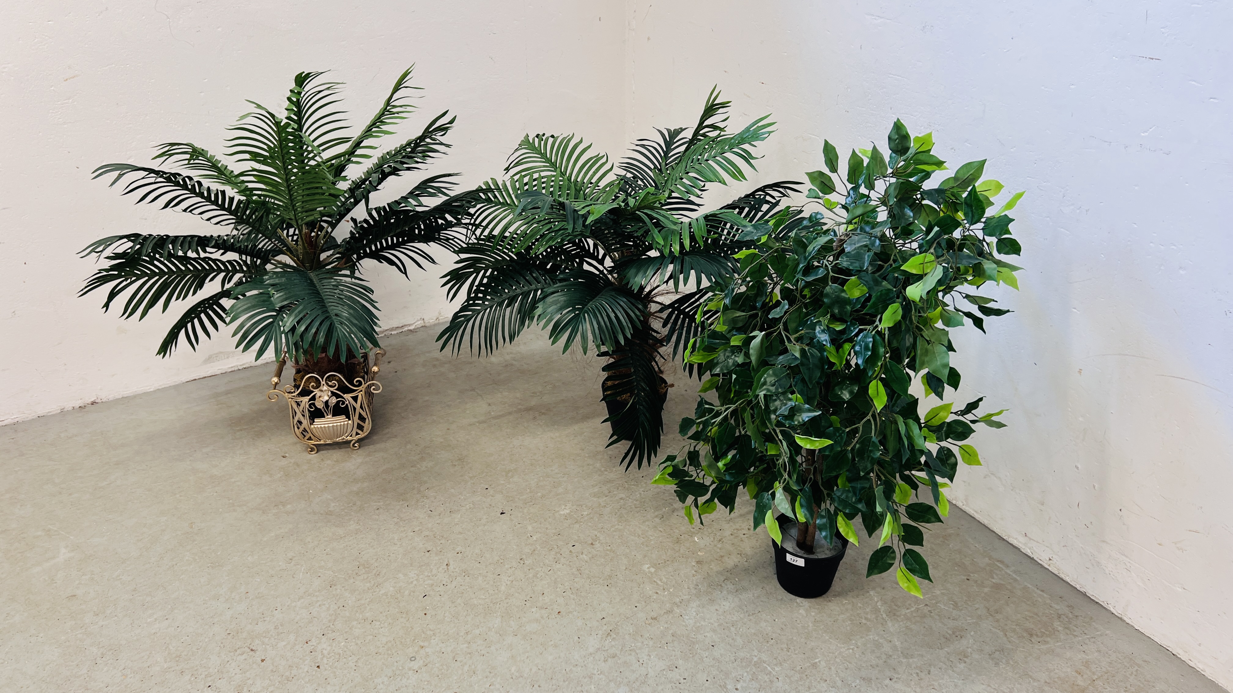 THREE ARTIFICIAL POTTED PLANTS. - Image 6 of 6