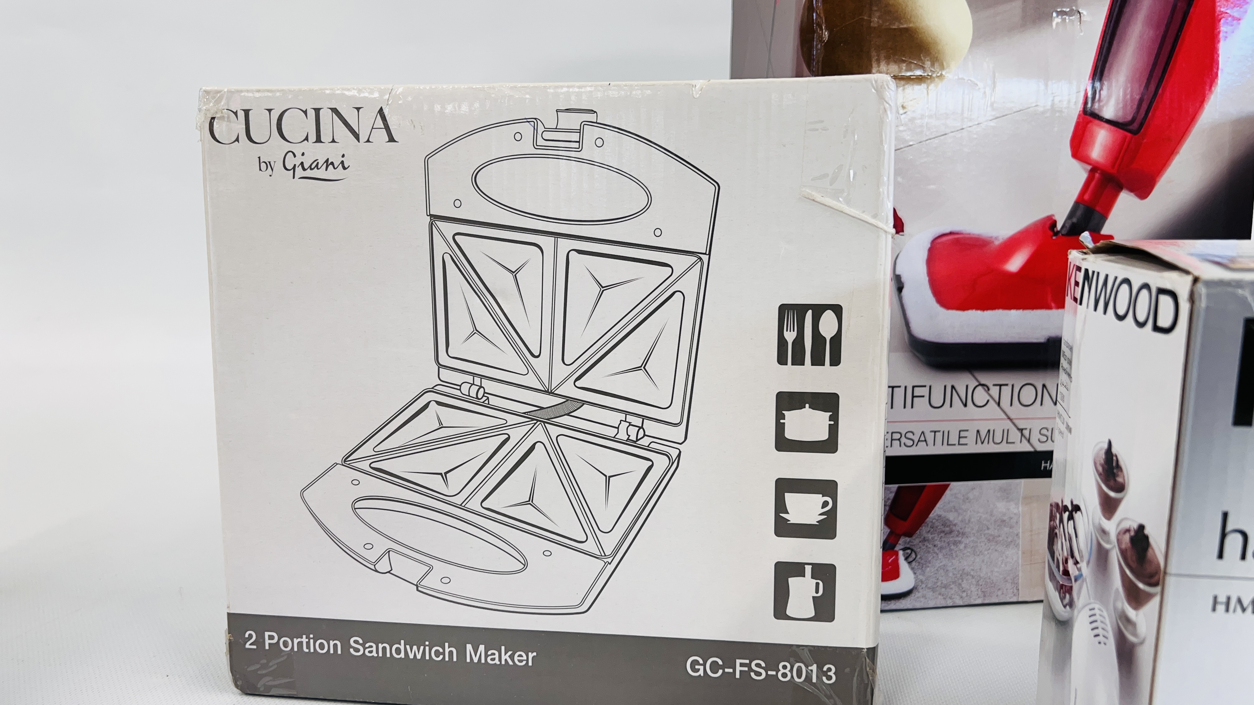 A BOX OF NEW AND BOXED HOUSEHOLD ELECTRICALS TO INCLUDE CUCINA BY GIANI TWO PORTION SANDWICH MAKER, - Image 3 of 5