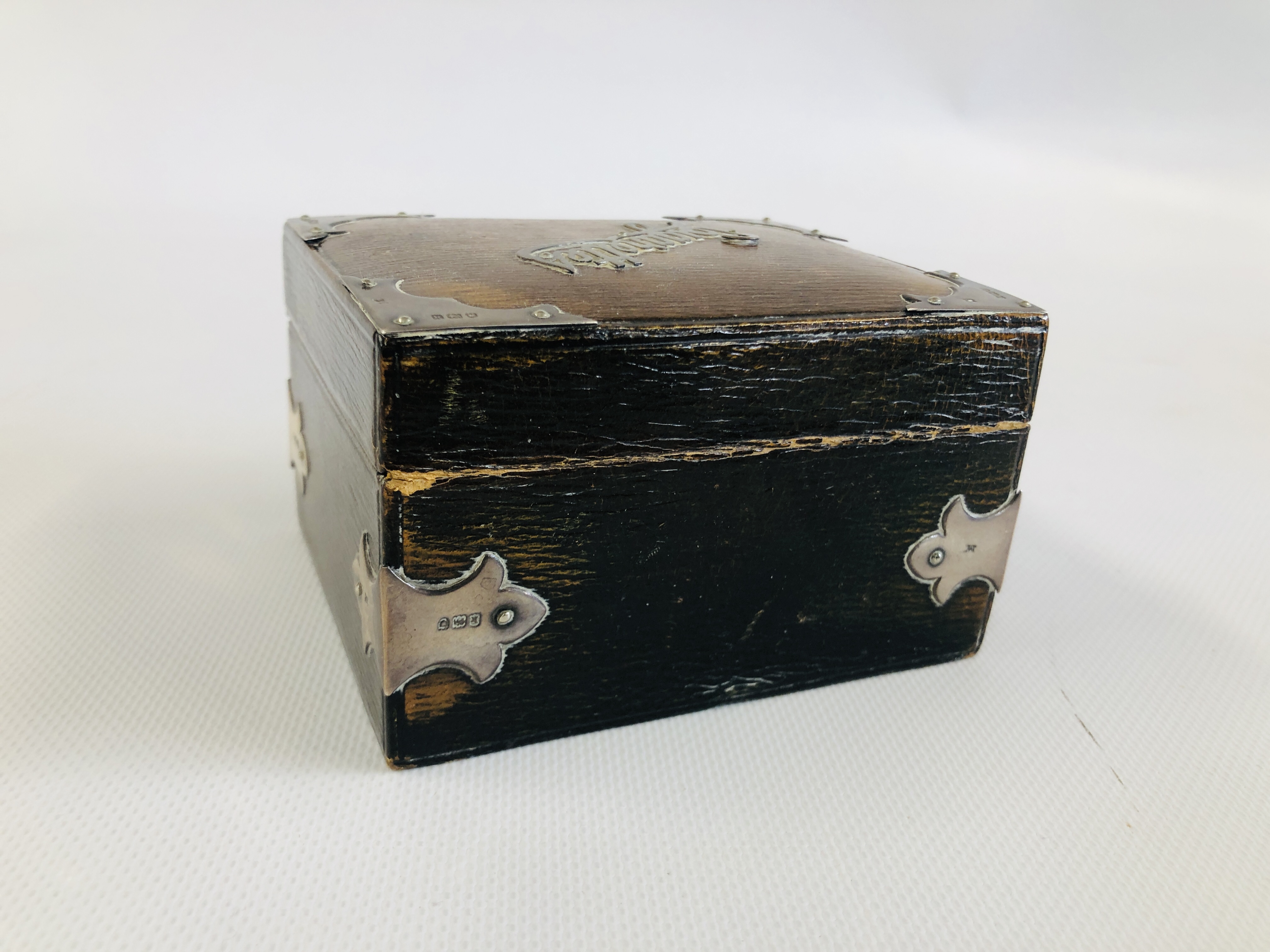 AN ANTIQUE BROWN LEATHER BOUND BOX WITH APPLIED SILVER DETAIL LONDON ASSAY, - Image 7 of 9