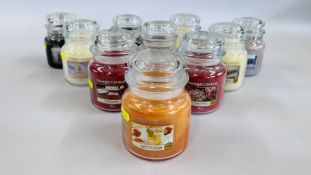 BANKRUPTCY STOCK - 10 X YANKEE CANDLES 411g VARIOUS FRAGRANCES.