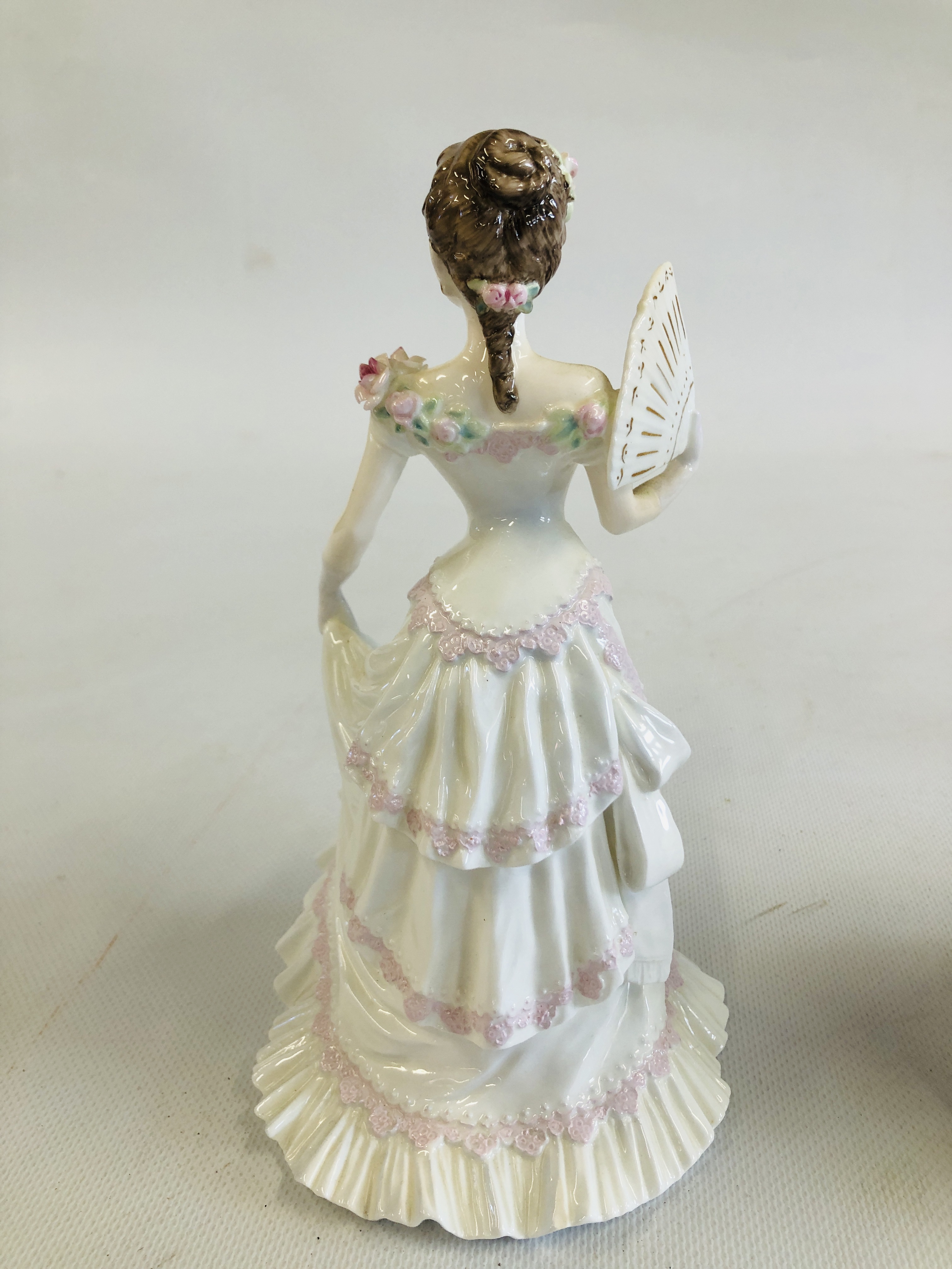 THREE COALPORT CHINA LIMITED EDITION CABINET FIGURES TO INCLUDE FEMMES FATALES "LILLIE LANGTRY" - Image 10 of 14