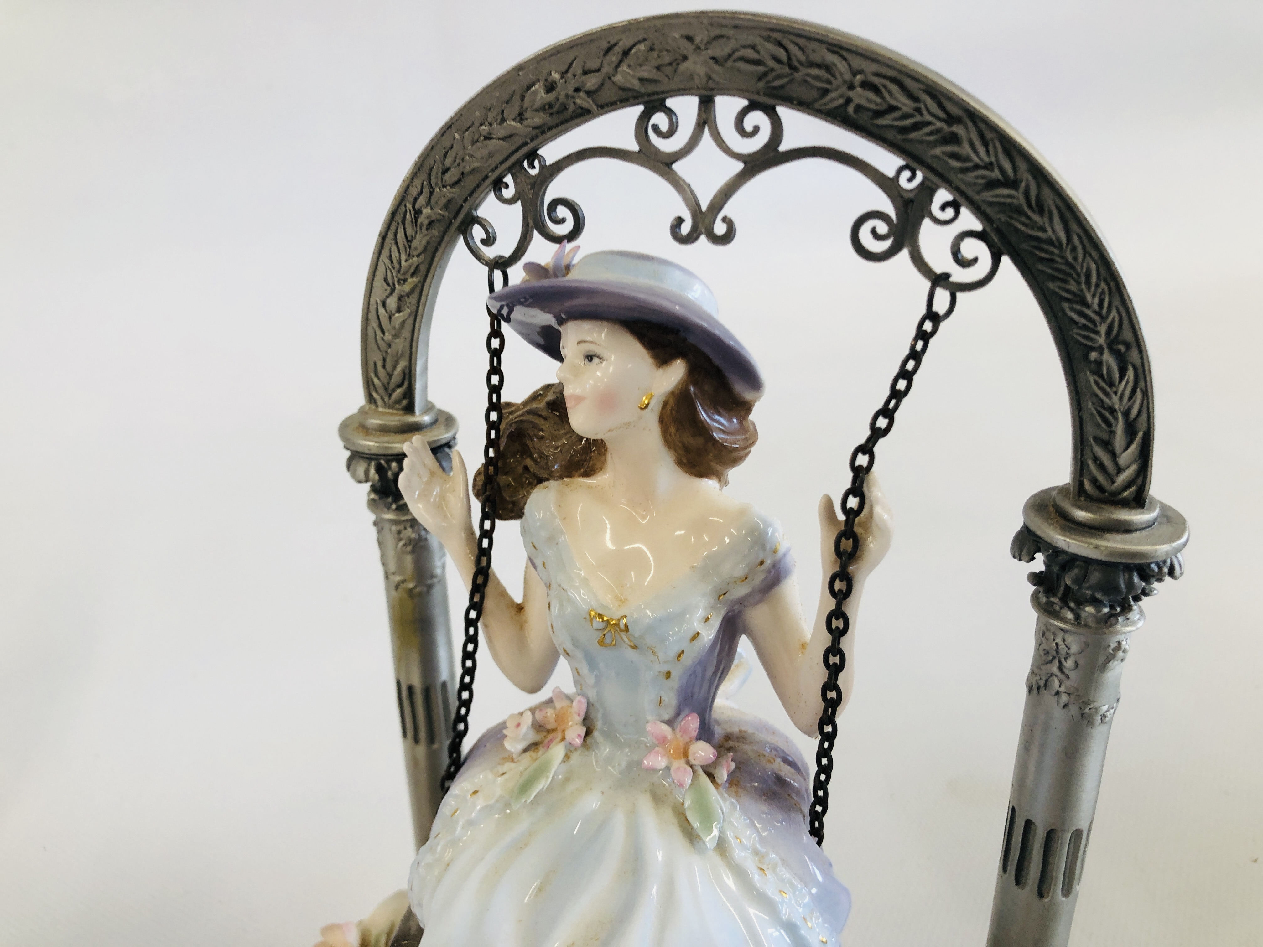 TWO ROYAL WORCESTER FIGURINES TO INCLUDE THE SWING CW519 63/250 AND QUEEN ELIZABETH II 1401/4500. - Image 9 of 14