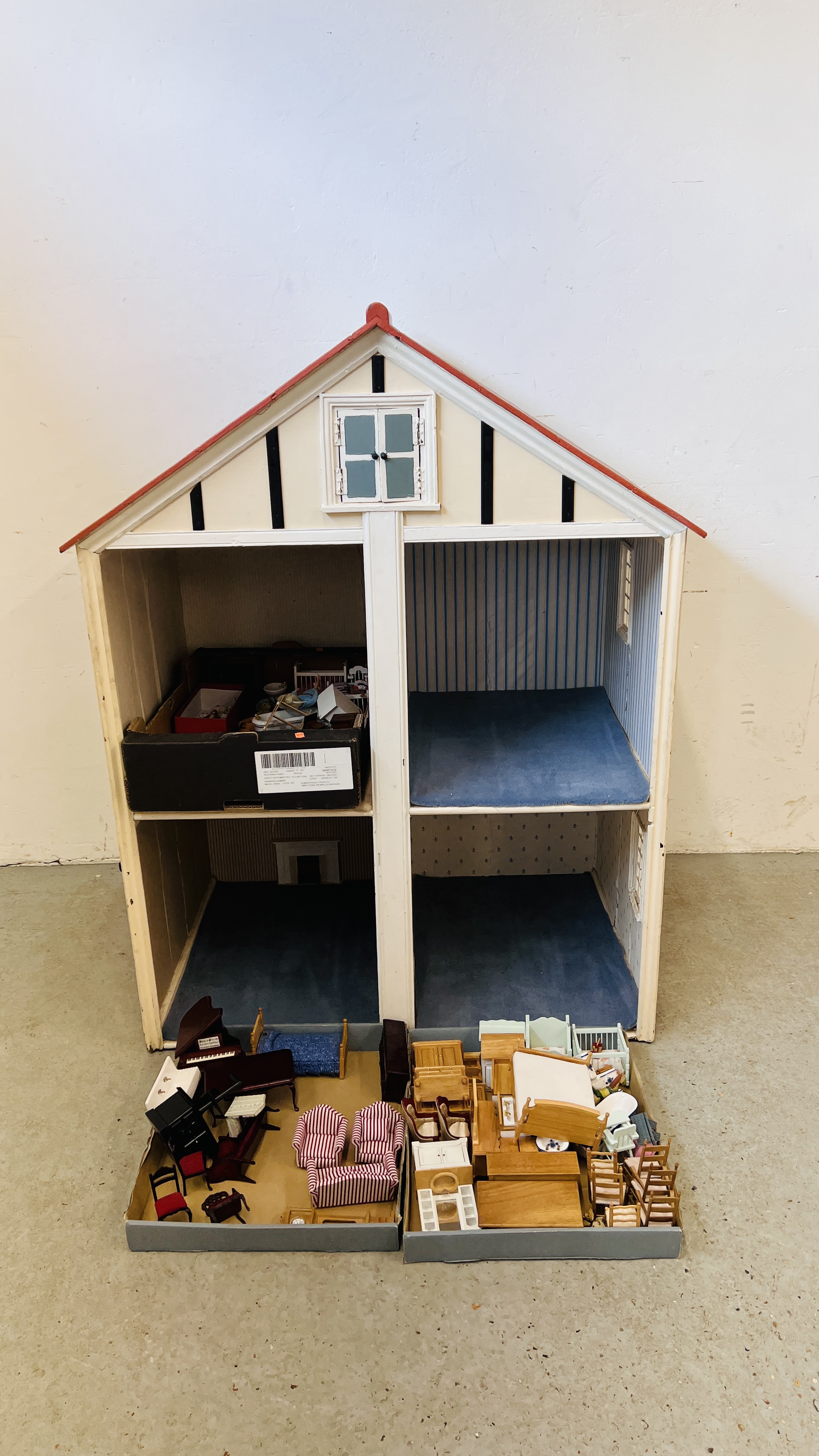 AN EXTENSIVE COLLECTION IN THREE BOXES OF DOLLS HOUSE FURNITURE AND ACCESSORIES ALONG WITH A LARGE