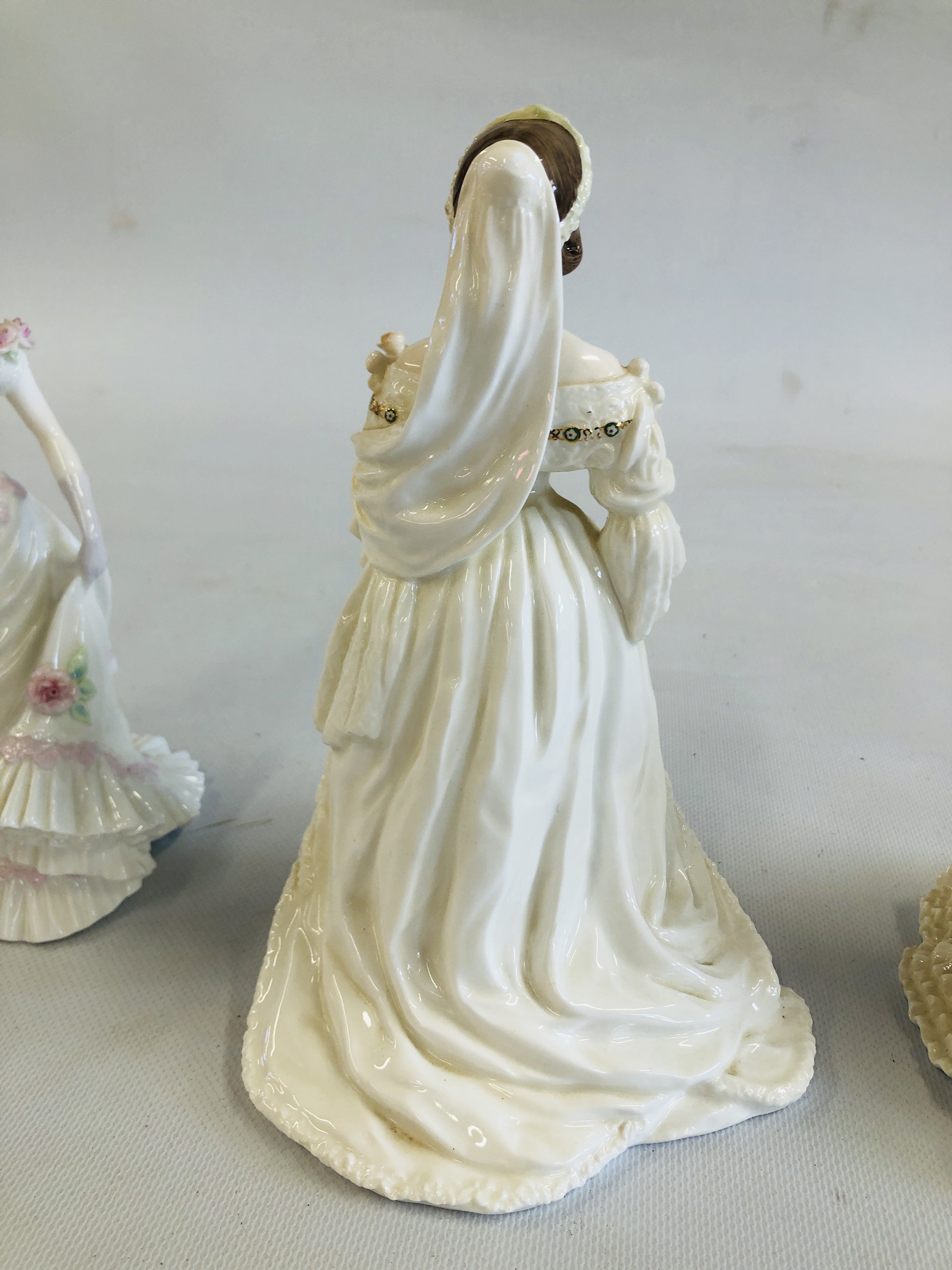 THREE COALPORT CHINA LIMITED EDITION CABINET FIGURES TO INCLUDE FEMMES FATALES "LILLIE LANGTRY" - Image 8 of 14