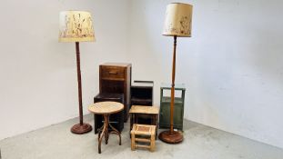 A COLLECTION OF OCCASIONAL FURNITURE TO INCLUDE 2 X STANDARD LAMPS WITH PRESSED FLOWER SHADES,