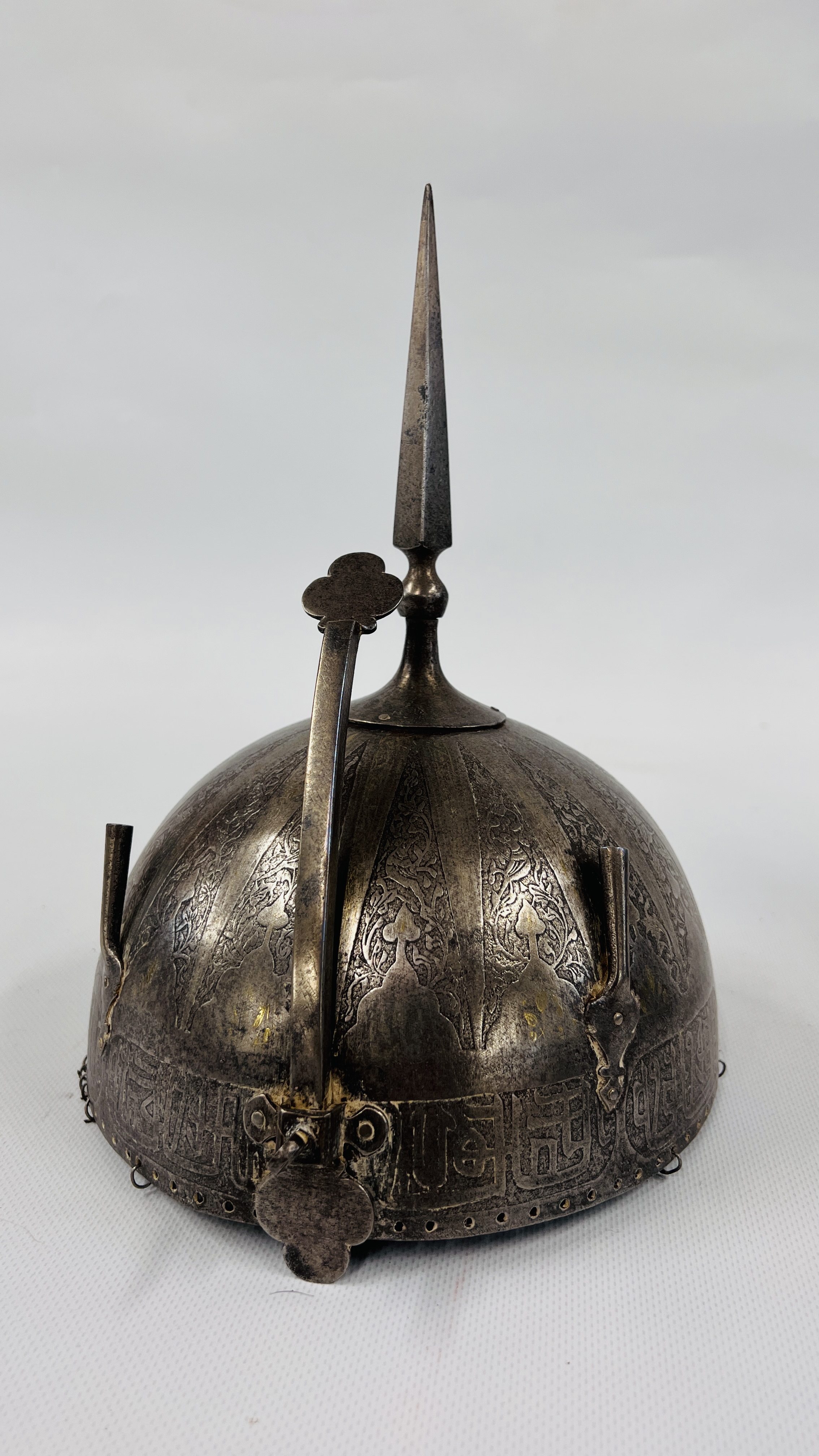 C19th INDO-PERSIAN STYLE DHAL (SHIELD) DECORATED WITH A BAND OF CALLIGRAPHY, STAR AND FACIAL DESIGN, - Image 10 of 21