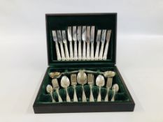 A CANTEEN OF KINGS PATTERN CUTLERY (44 PIECES)