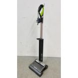 GTECH 22V AIR RAM WITH CHARGER - SOLD AS SEEN.