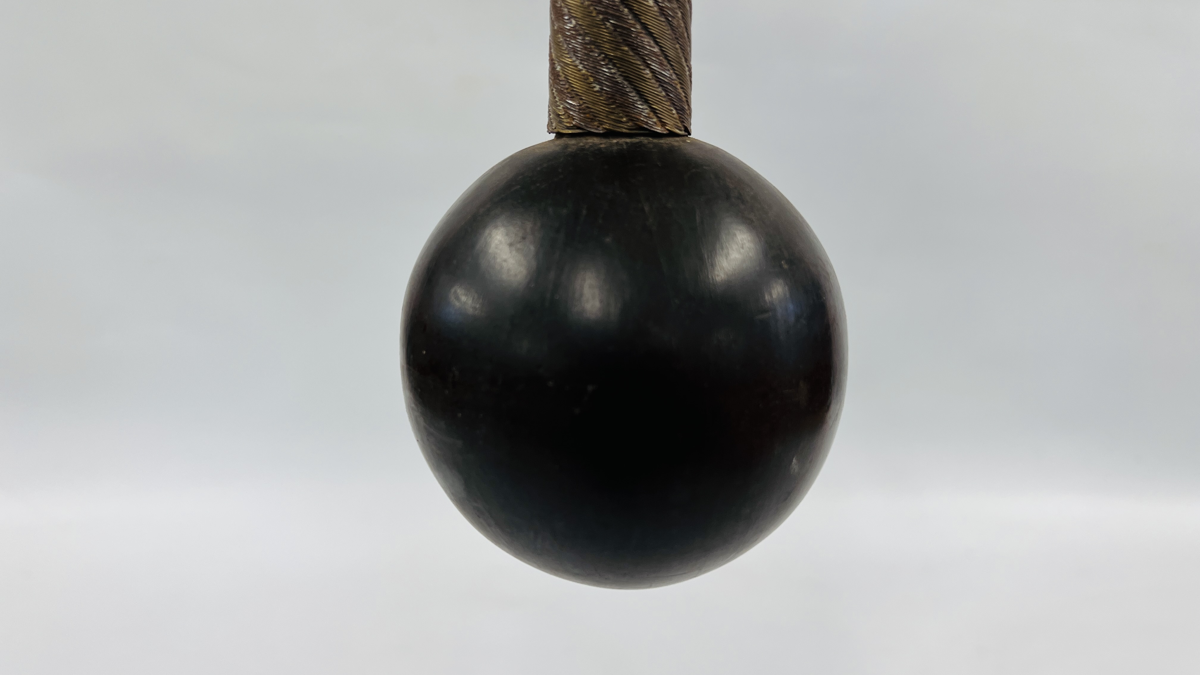 A VICTORIAN ZULU KNOBKERRIE WAR CLUB WITH COPPER WIRE DETAIL, OVERALL LENGTH 75CM. - Image 7 of 7