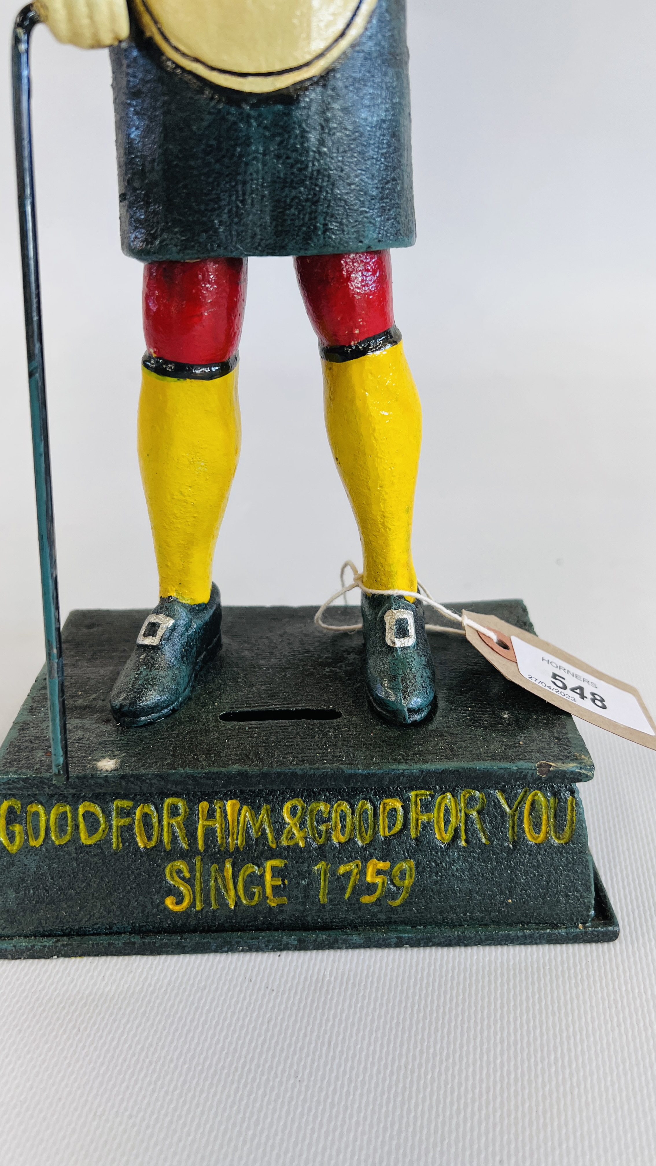 (R) GUINESS FIGURE - Image 3 of 4