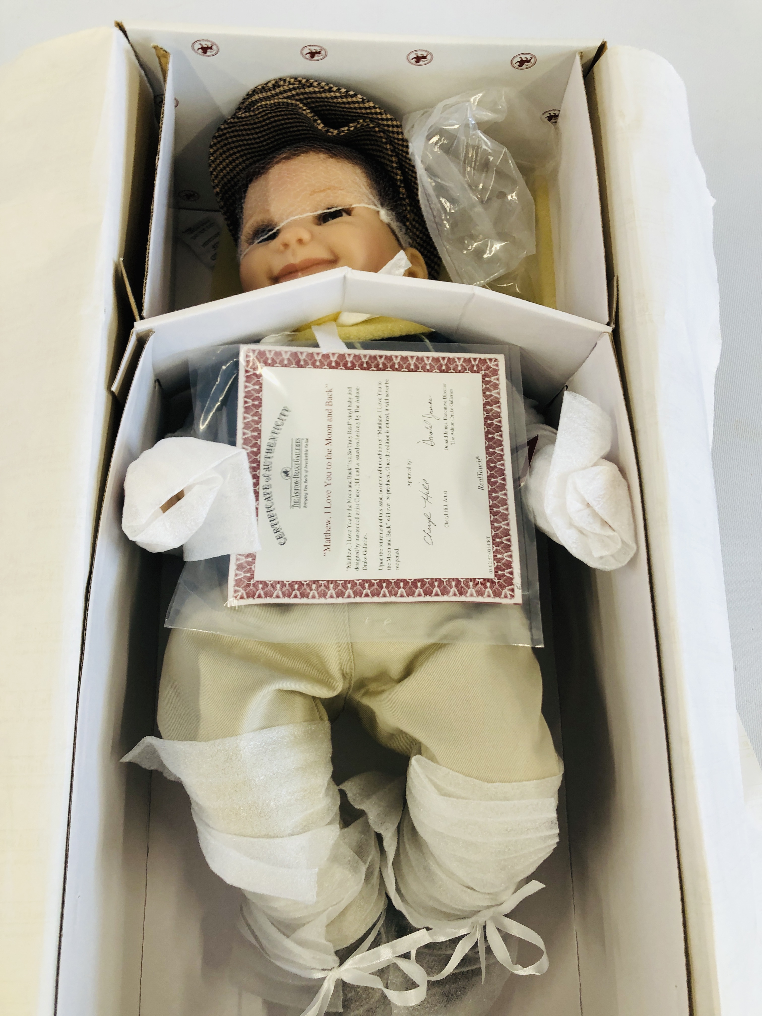 "THE ASHTON-DRAKE GALLERIES" REAL TOUCH VINYL BABY DOLL "MATTHEW,