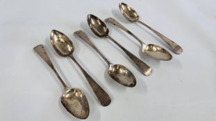 A SET OF 6 GEORGE III SILVER SERVING SPOONS,