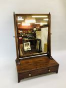 AN EARLY C19th MAHOGANY SINGLE DRAWER TOILET MIRROR, H 66.5CM.