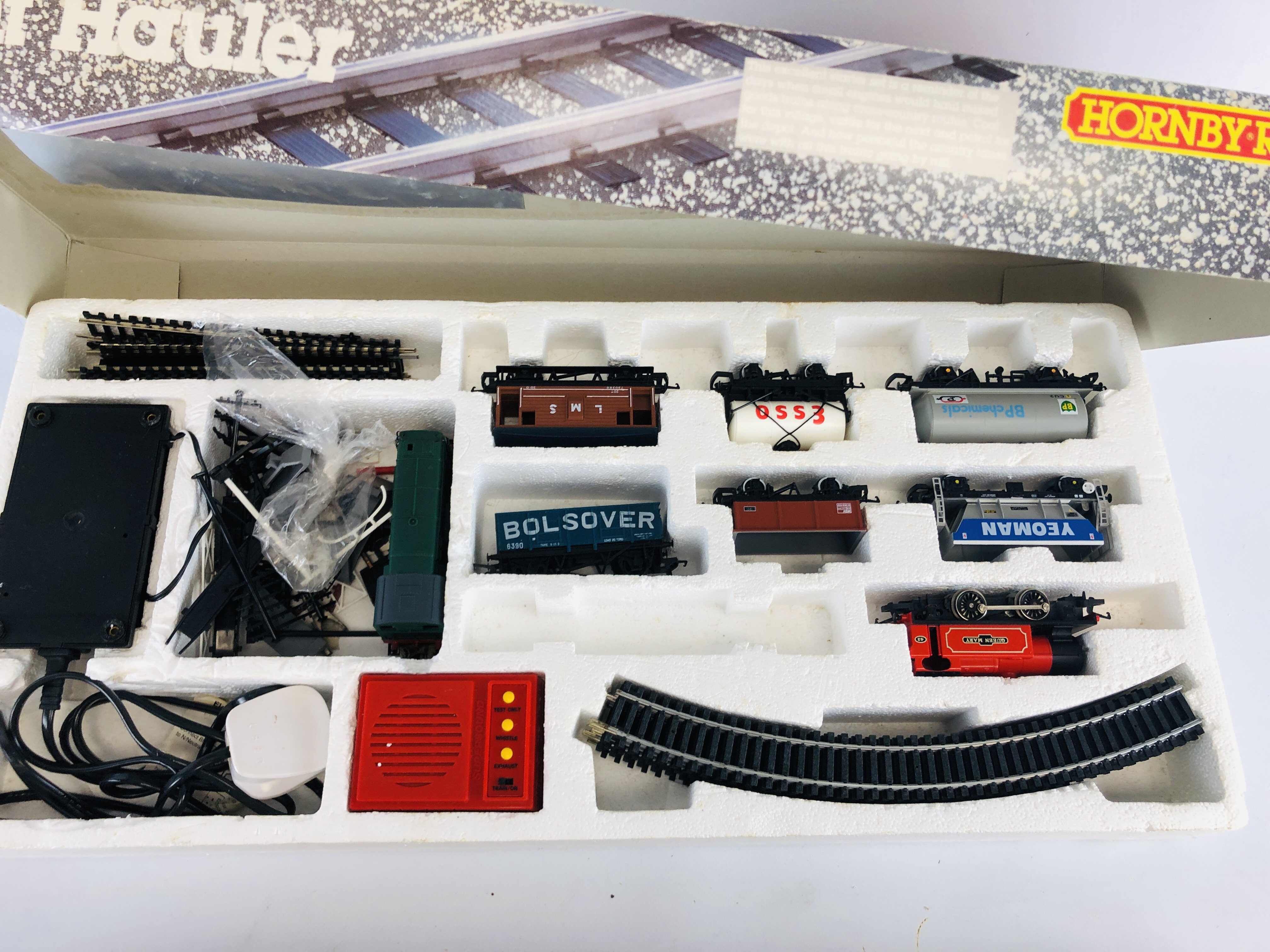 THREE BOXED HORNBY 00 GAUGE TRAIN SETS TO INCLUDE "THE MARSHALLER" "FREIGHT HAULER" & INDUSTRIAL - Image 4 of 4