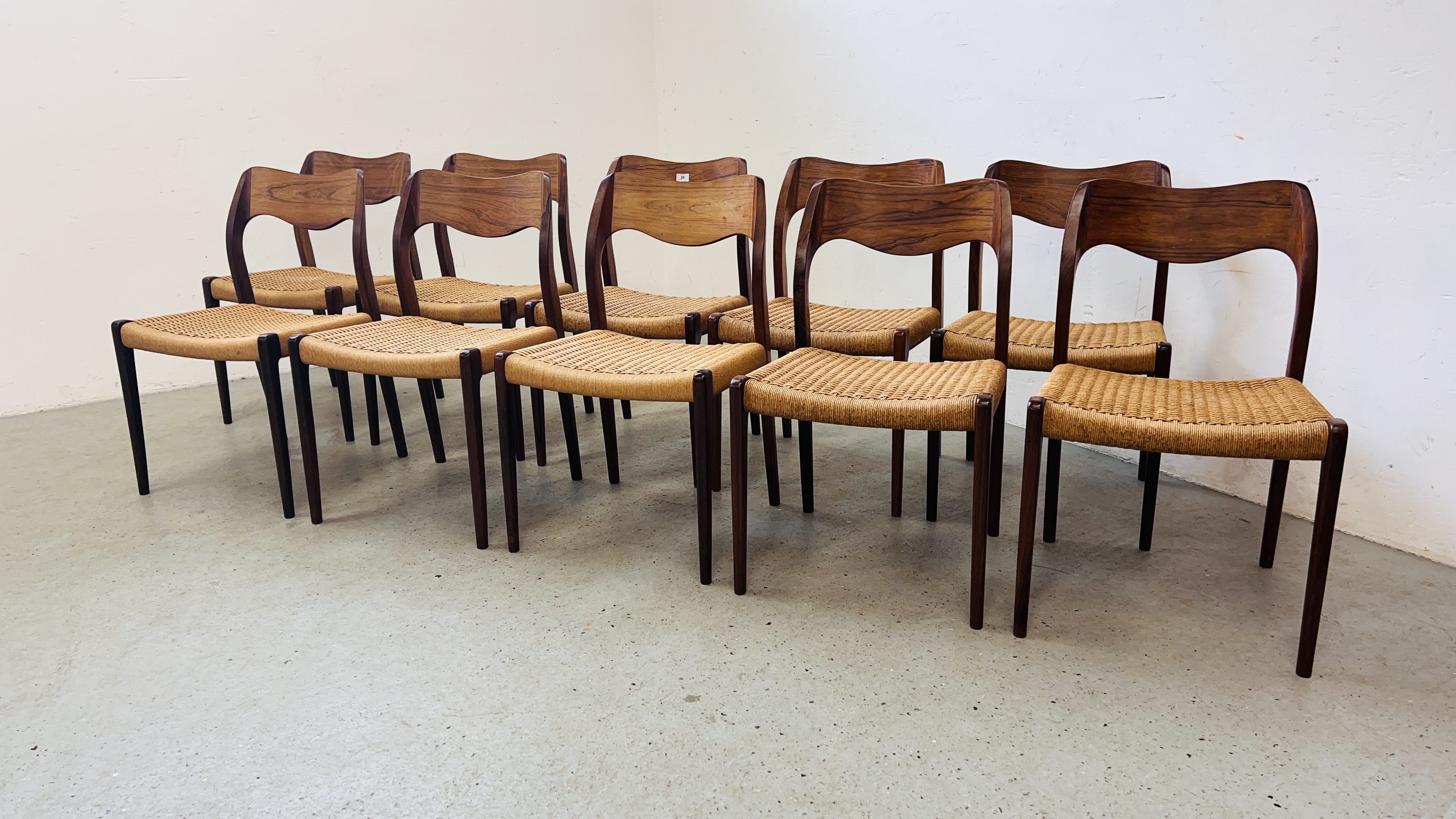 A SET OF TEN VINTAGE MID CENTURY NIELS MOLLER BY J L MOLLER MODEL 71 ROSEWOOD DINING CHAIRS WITH - Image 6 of 48