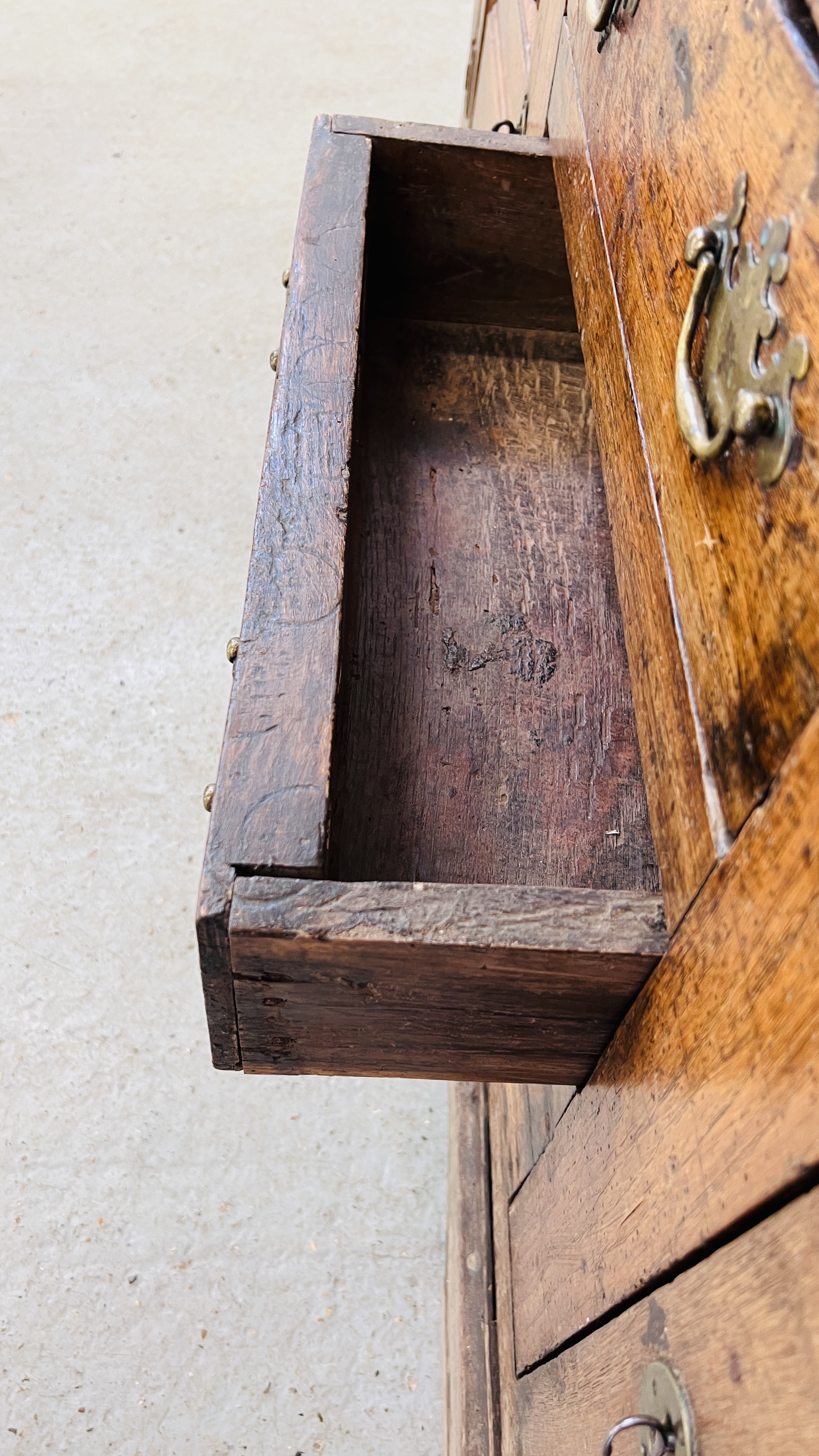 PERIOD OAK DRESSER - W 172CM. D 53CM. H 191CM. - Image 19 of 22