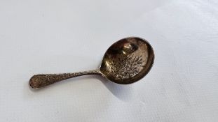 GEORGE III SILVER CADDY SPOON LONDON 1806 WITH LATER ENGRAVED INTERIOR, L 8.5CM.