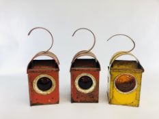 A GROUP OF 3 VINTAGE ROAD LAMPS, 2 X EXAMPLES MARKED MURPHY,