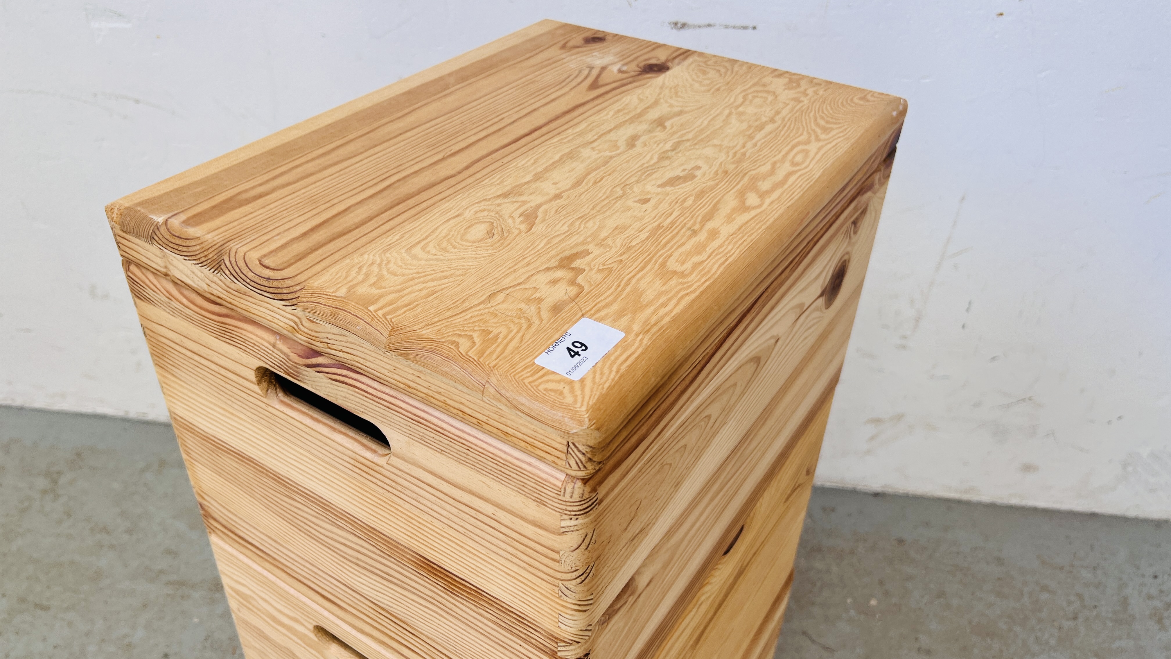 A PINE THREE SECTION STACKING STORAGE BOX. - Image 2 of 5