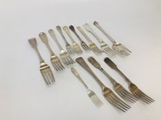MIXED LOT OF 13 VARIOUS SILVER FORKS INCLUDING FIVE TABLE FORKS (ONE EDINBURGH 1830).