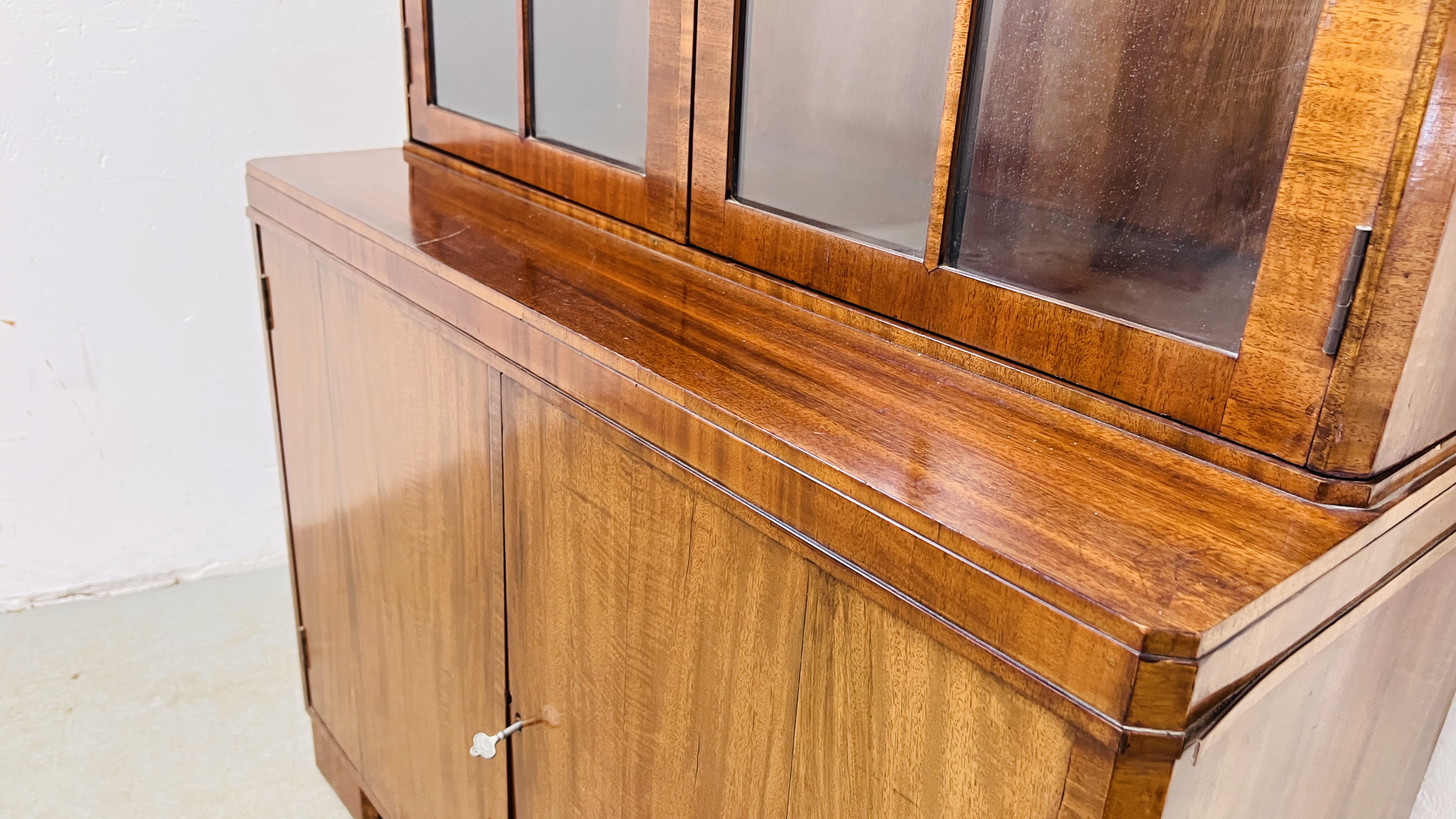 A 1930'S TWO DOOR MAHOGANY BOOKCASE ON CUPBOARD BASE - W 92CM. D 40CM. H 184CM. - Image 12 of 15