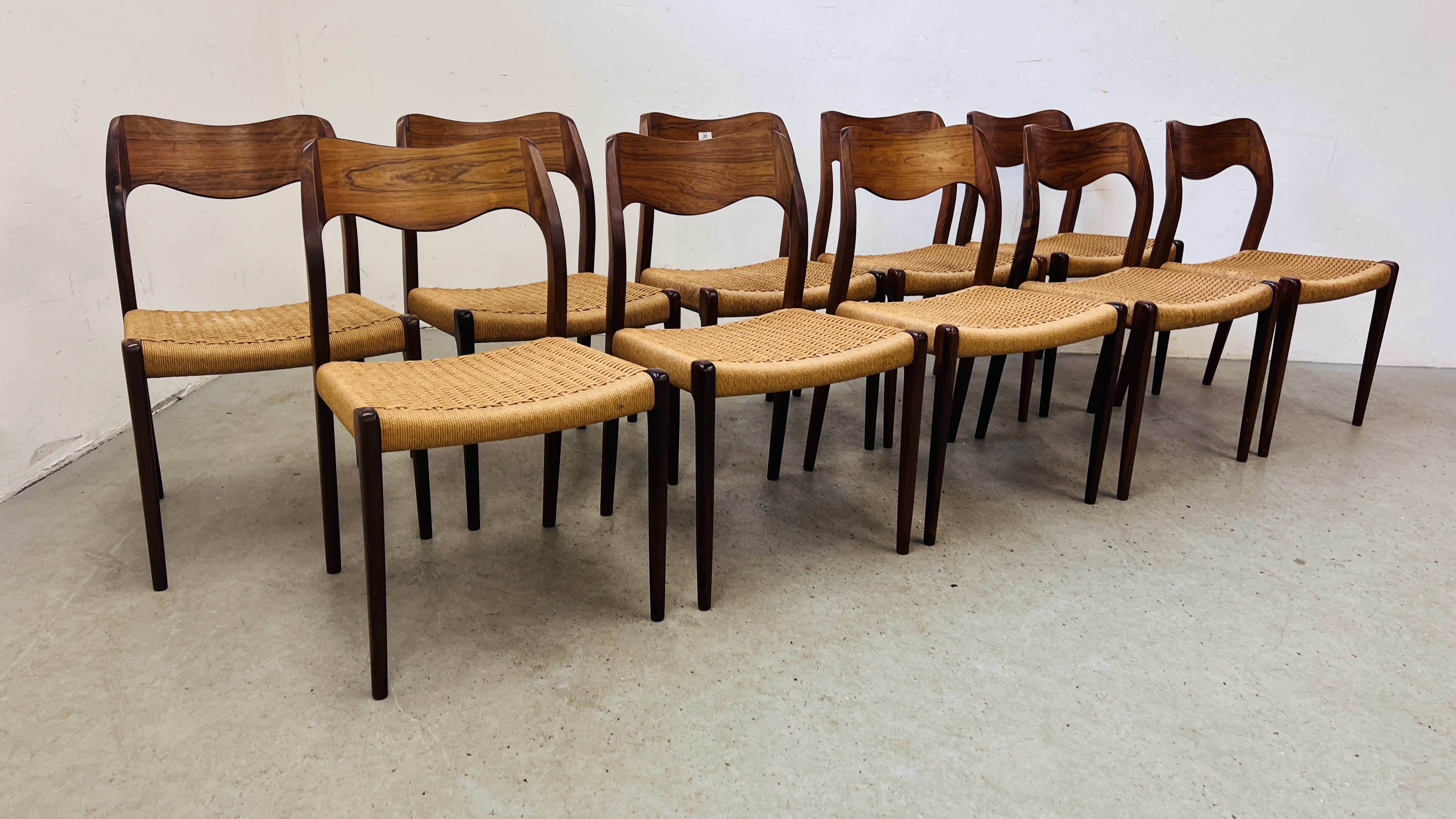 A SET OF TEN VINTAGE MID CENTURY NIELS MOLLER BY J L MOLLER MODEL 71 ROSEWOOD DINING CHAIRS WITH - Image 4 of 48