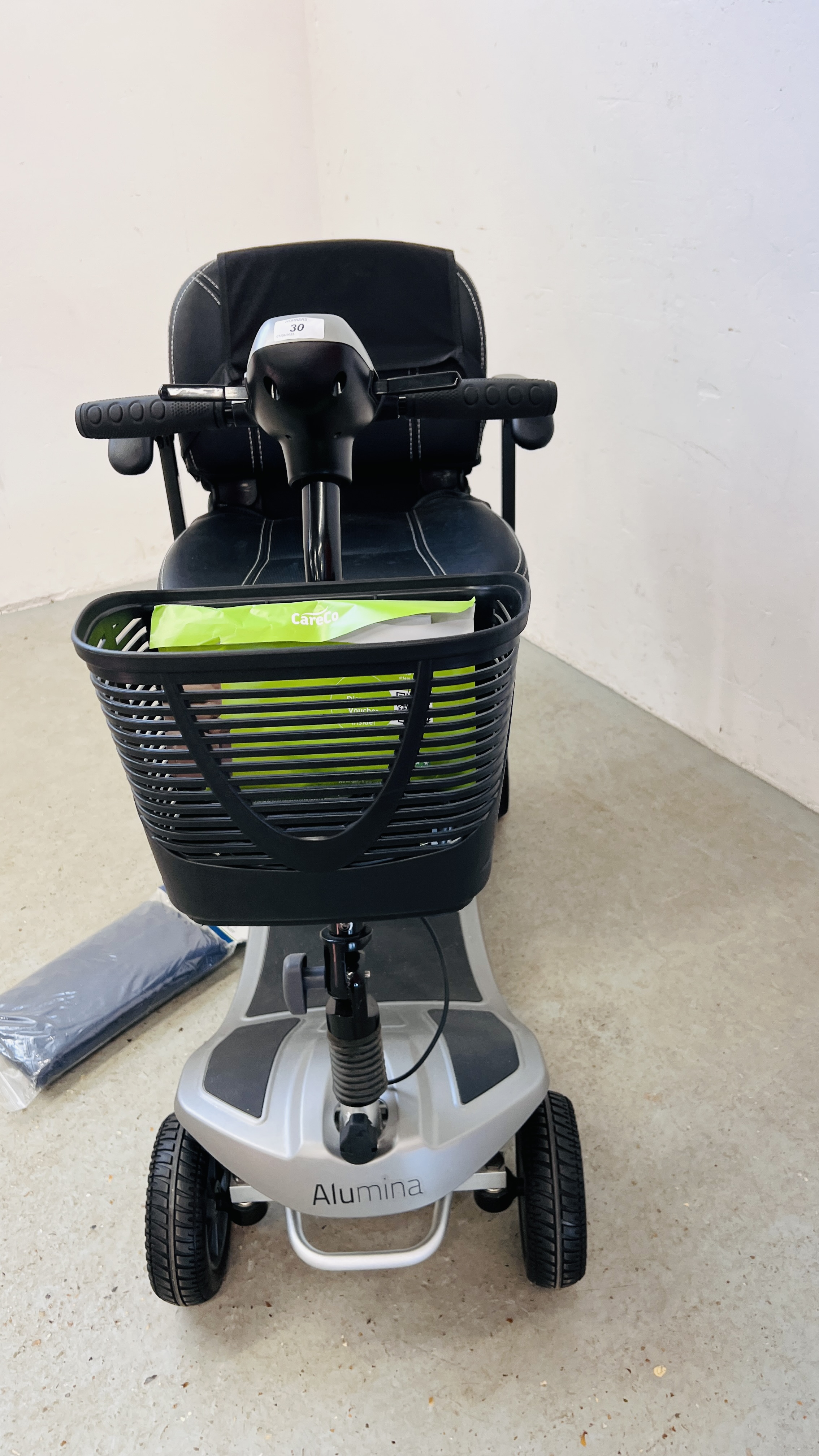 A MOTION ALUMINA COMPACT FOLDING MOBILITY SCOOTER, BACK CARRIER CHARGER, - Image 21 of 22