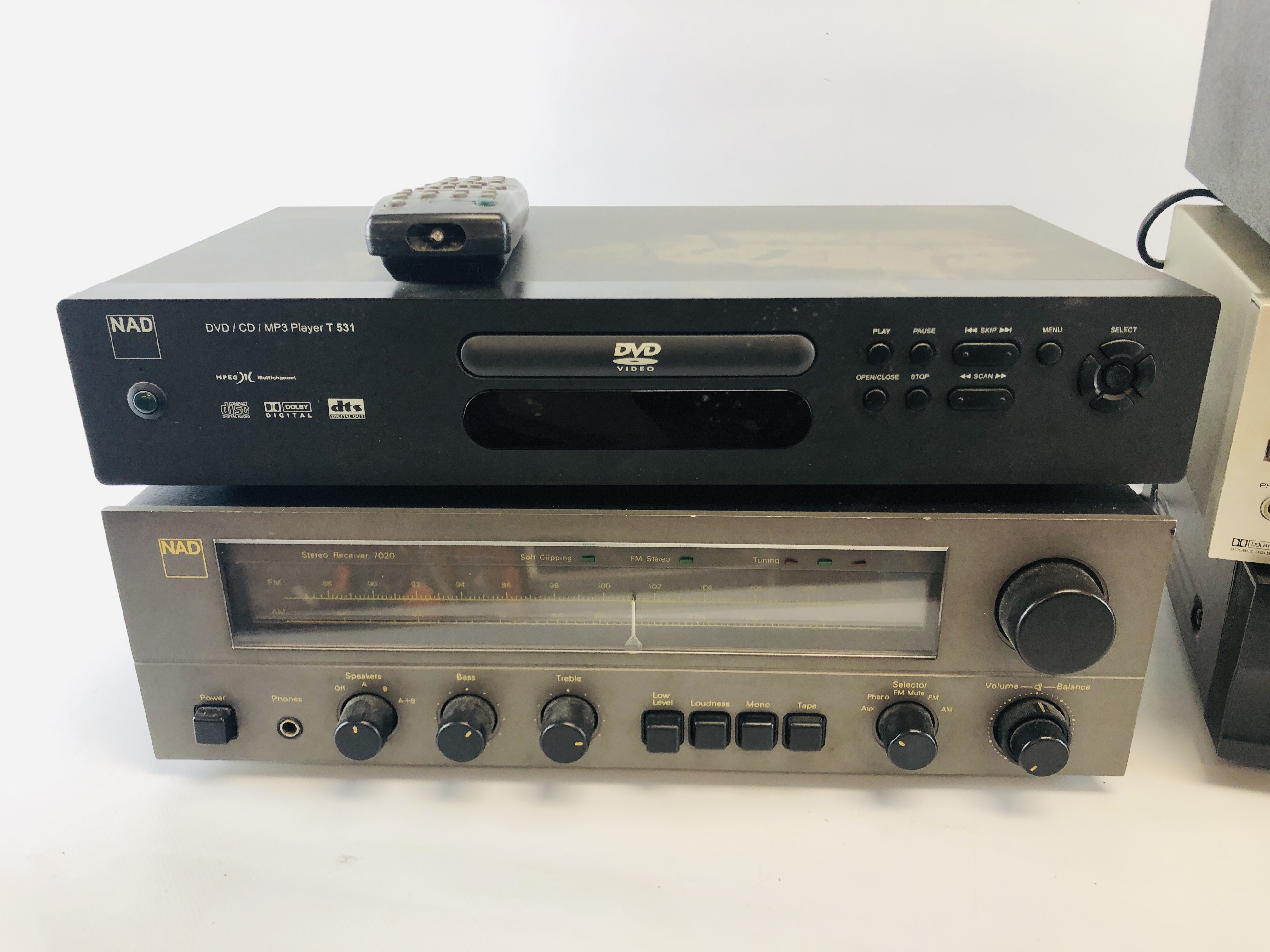 FOUR PIECES OF AUDIO EQUIPMENT TO INCLUDE NAD STEREO RECEIVER 7020, PHILIPS 550 AMP, - Image 3 of 6