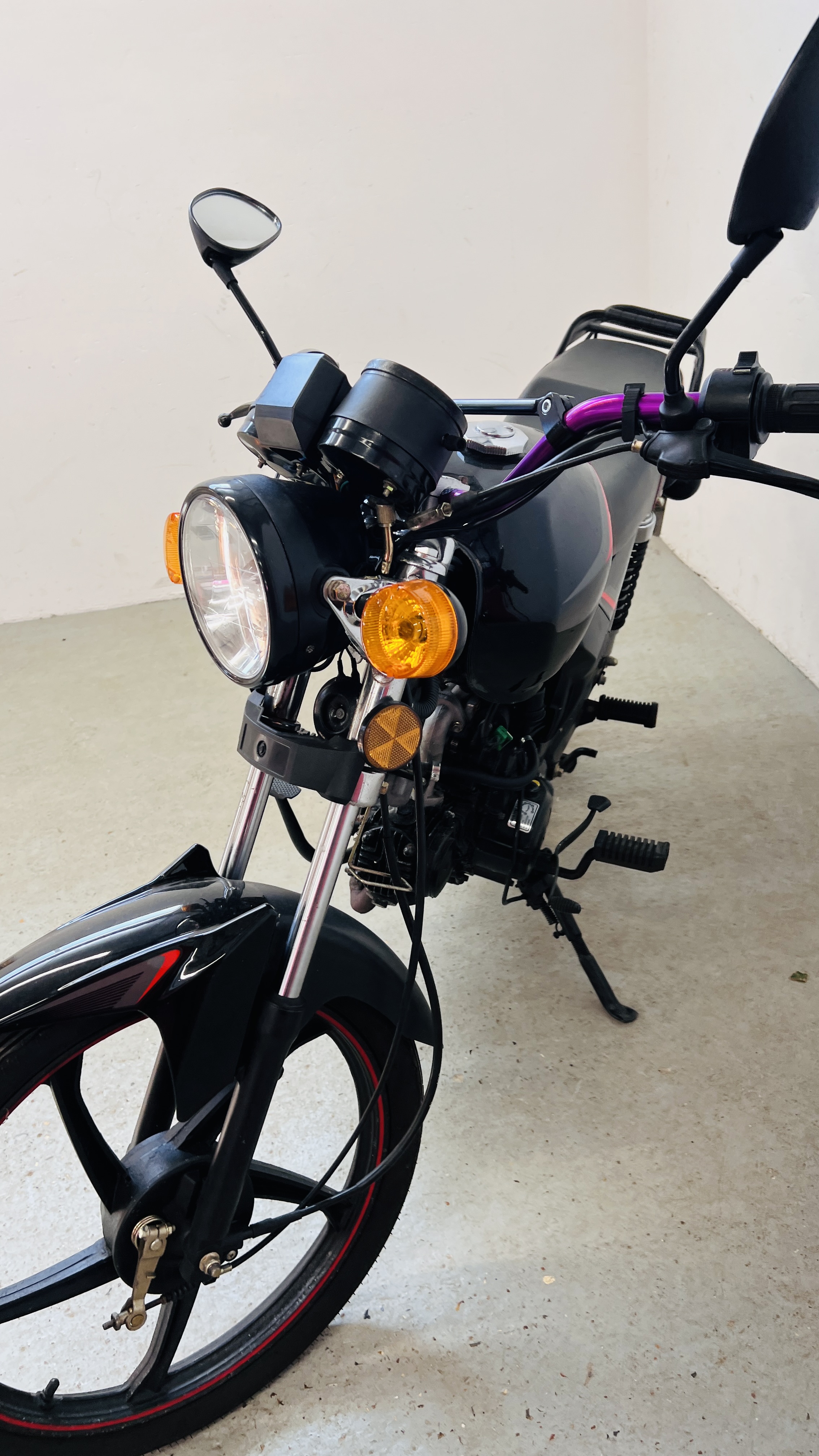 CHAMP 48CC MOTOR CYCLE. VRM - KX69 CHD. FIRST REGISTERED: 01/10/2019. MOT EXPIRED: 30/09/2022. - Image 16 of 22