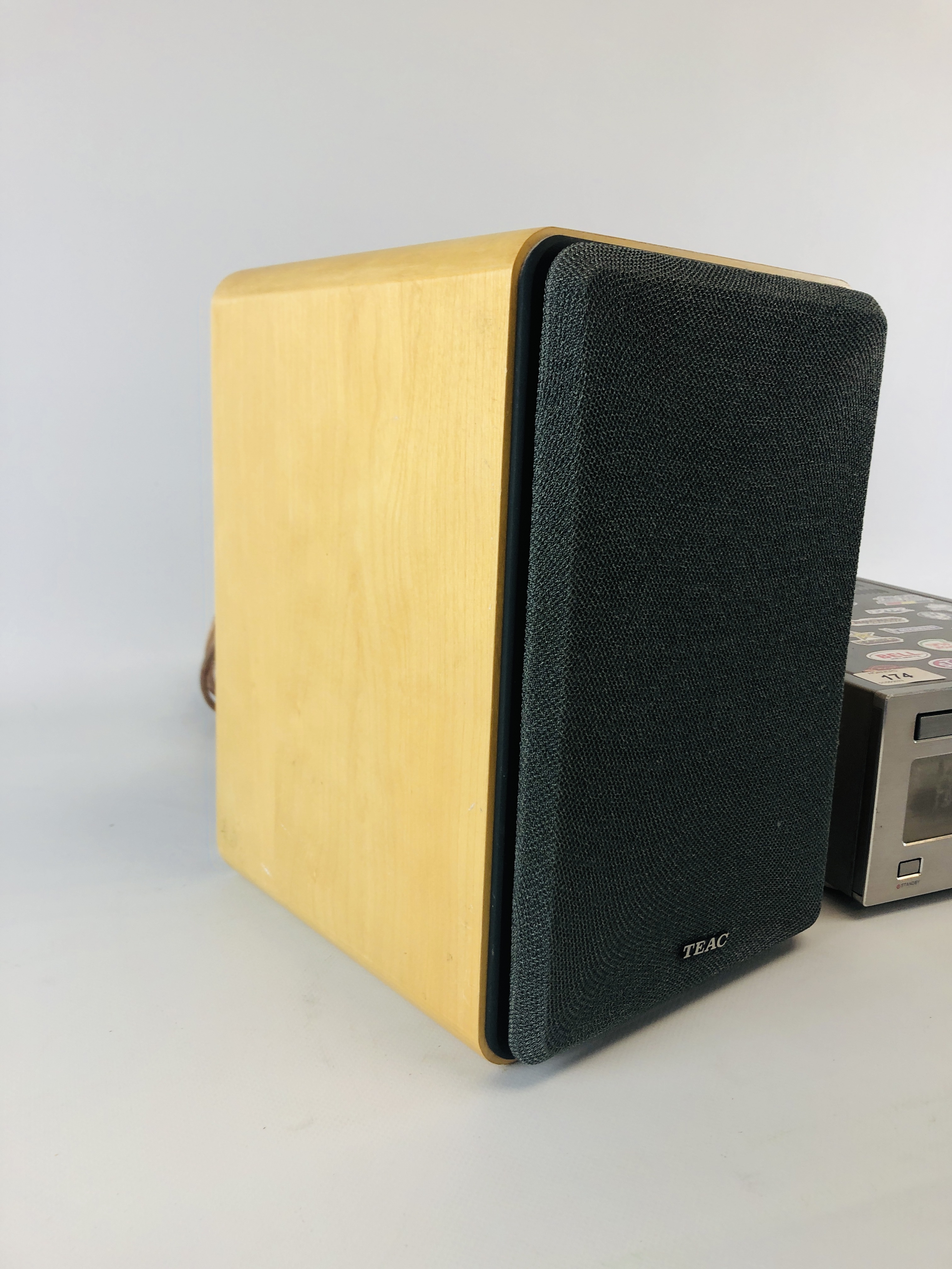 A JVC DAB COMPACT HIFI COMPLETE WITH A PAIR OF TEAC LS-H250 SPEAKERS - SOLD AS SEEN. - Image 4 of 6